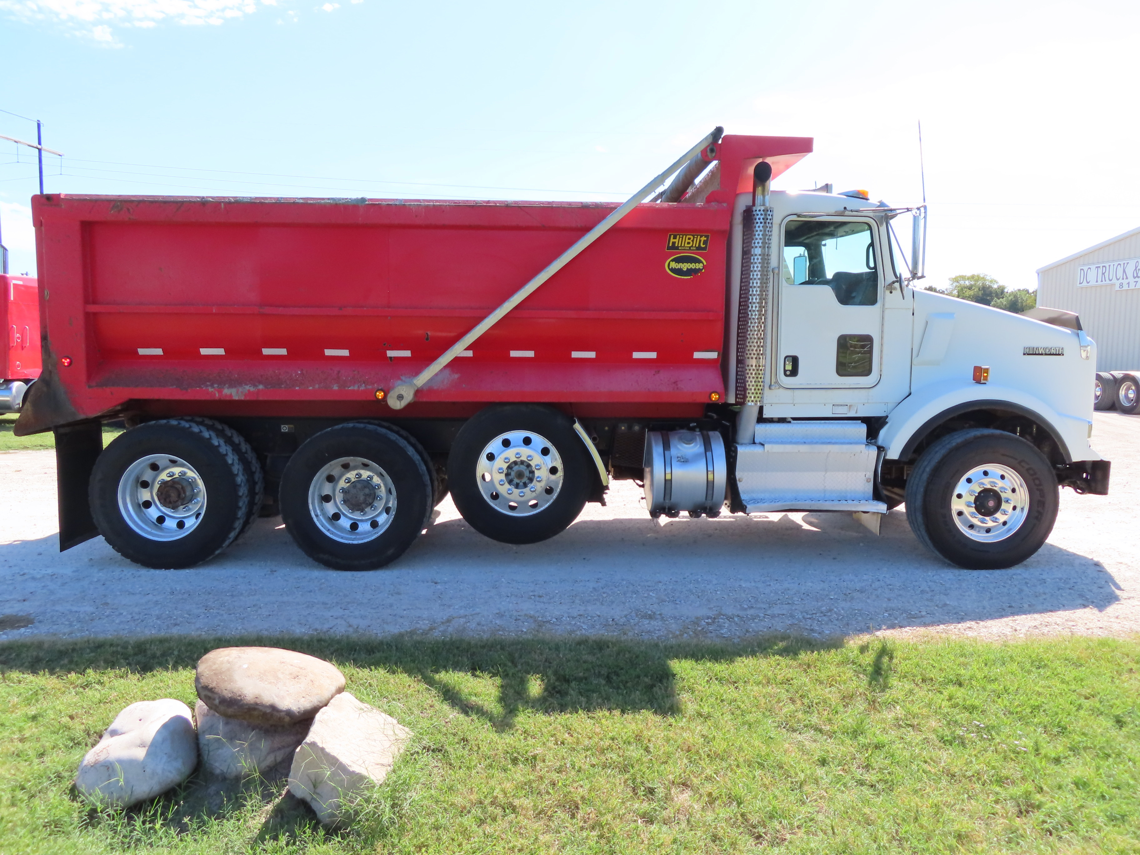 2014 Kenworth T800 Dump Truck - TRK
