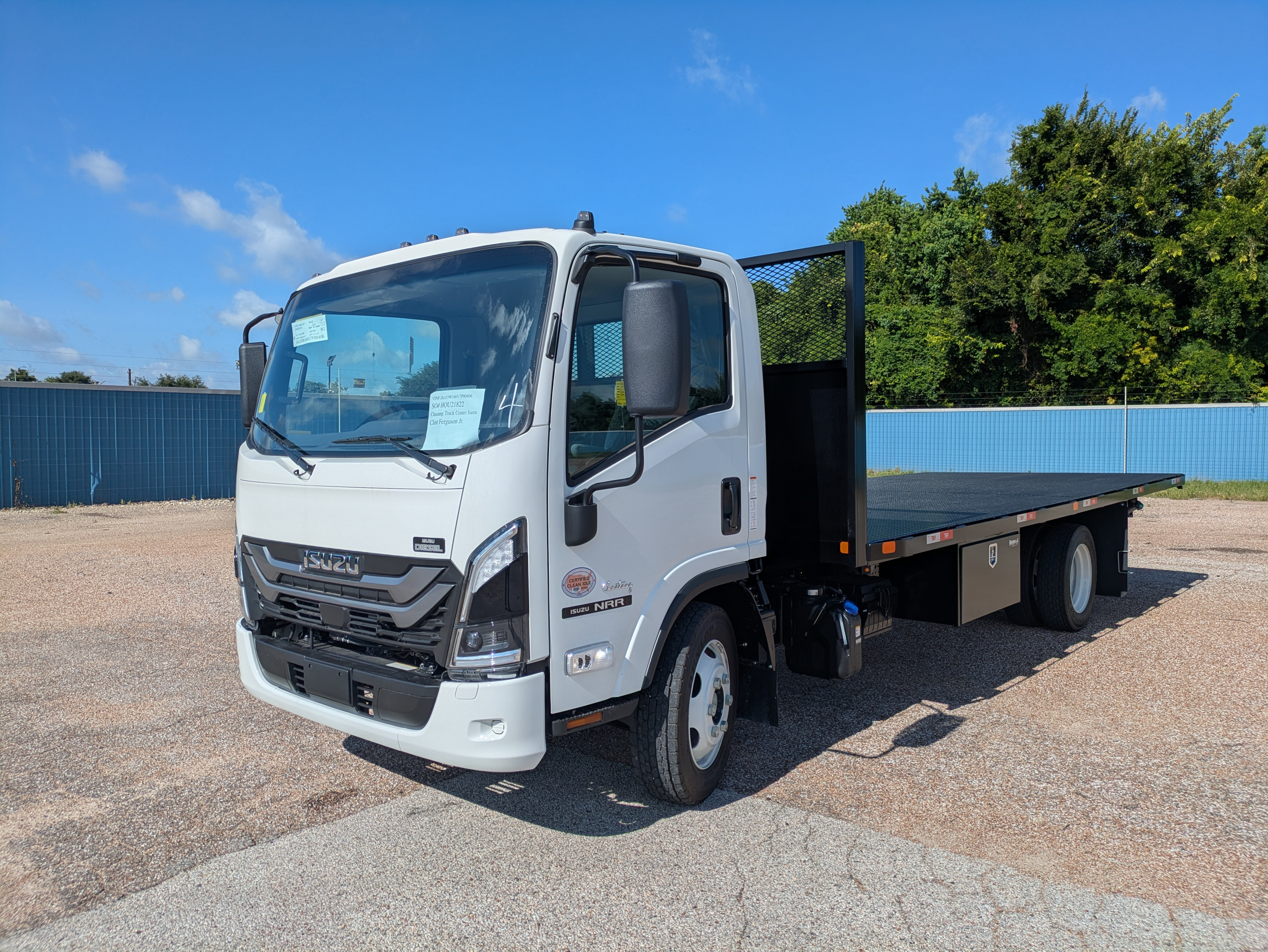 Photo of a 2027 Isuzu NRR - DIESEL