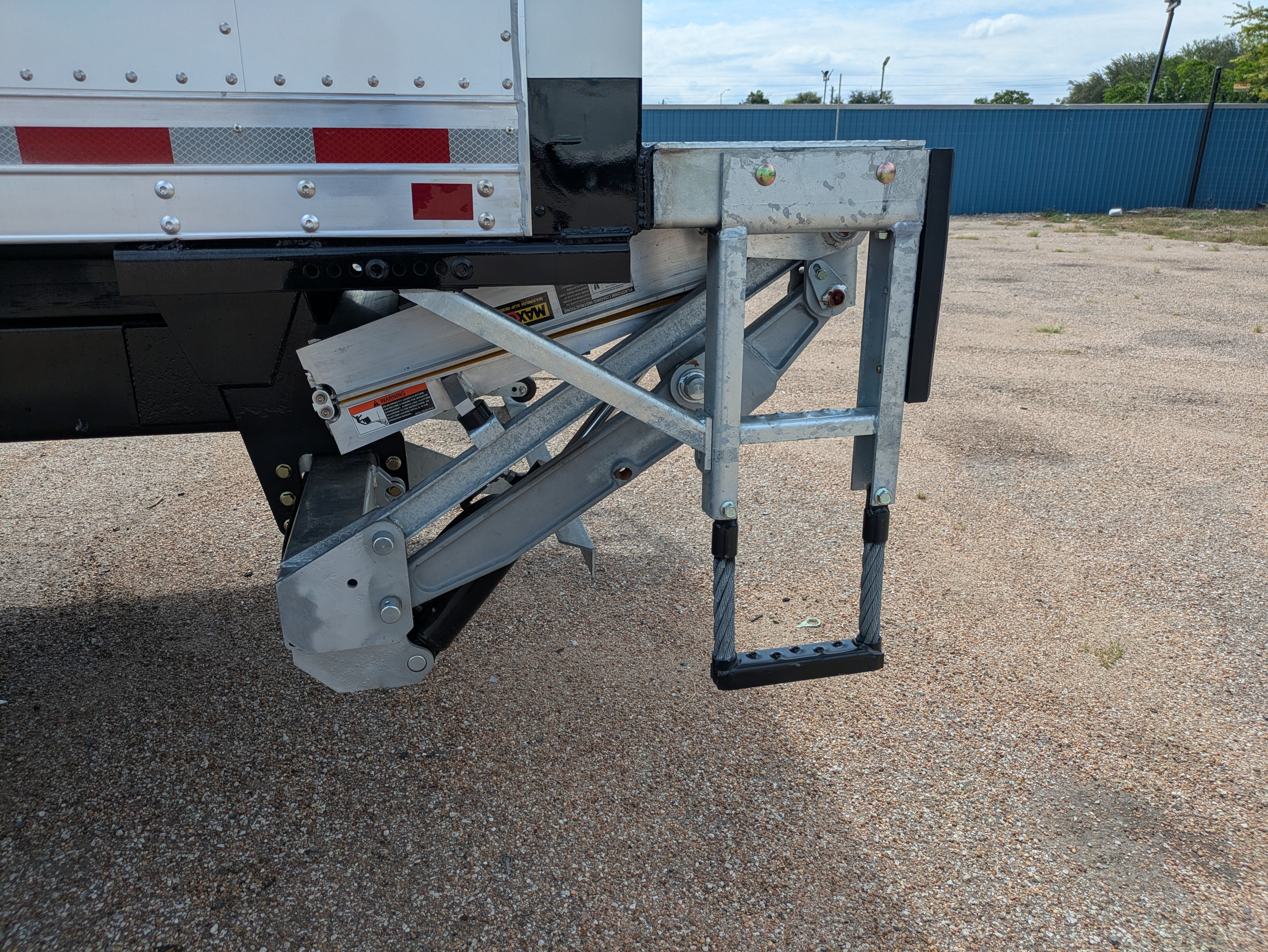 2026 Isuzu FTR (Diesel) 236 in Wheelbase