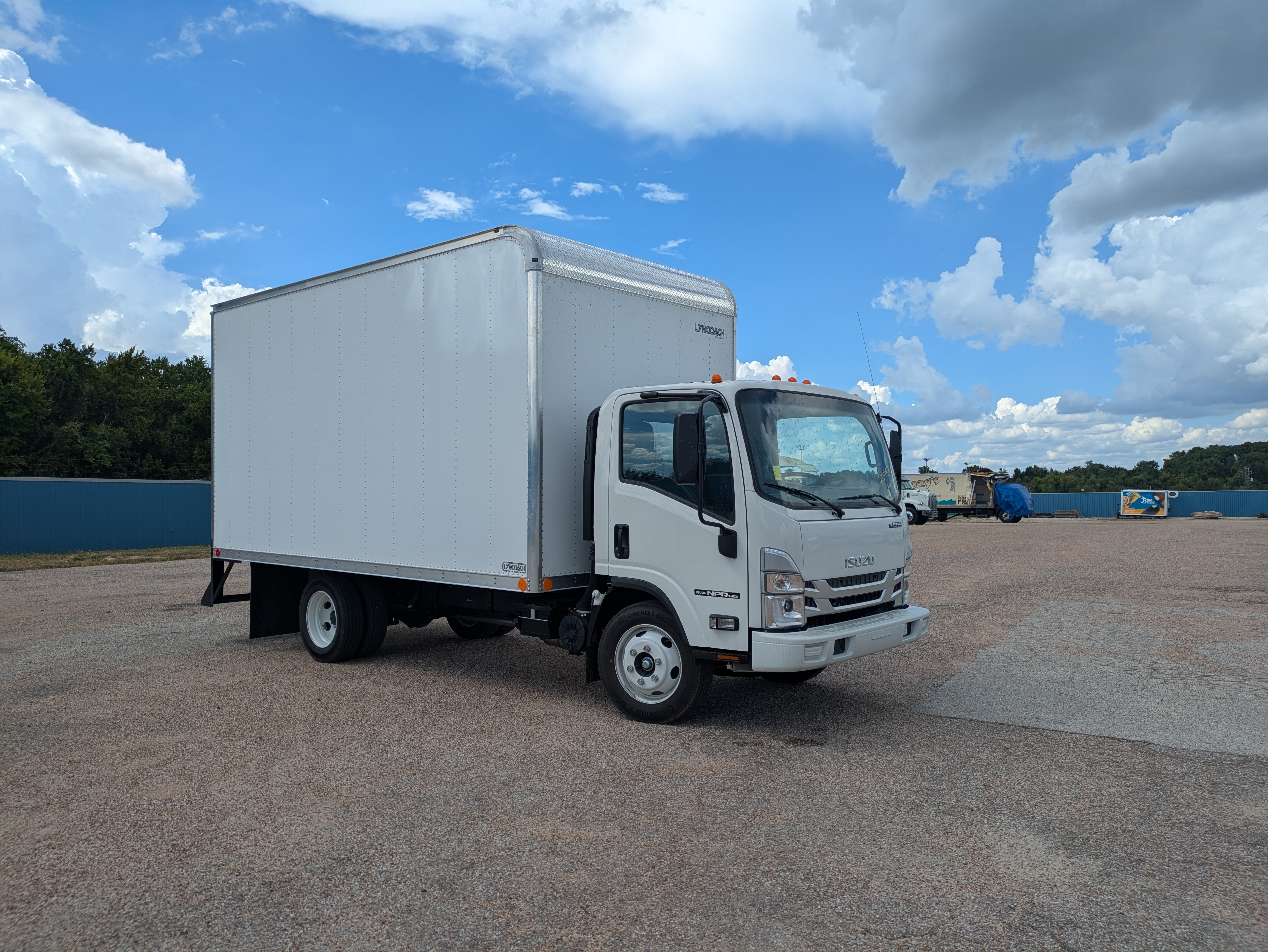 2026 Isuzu NPR-HD