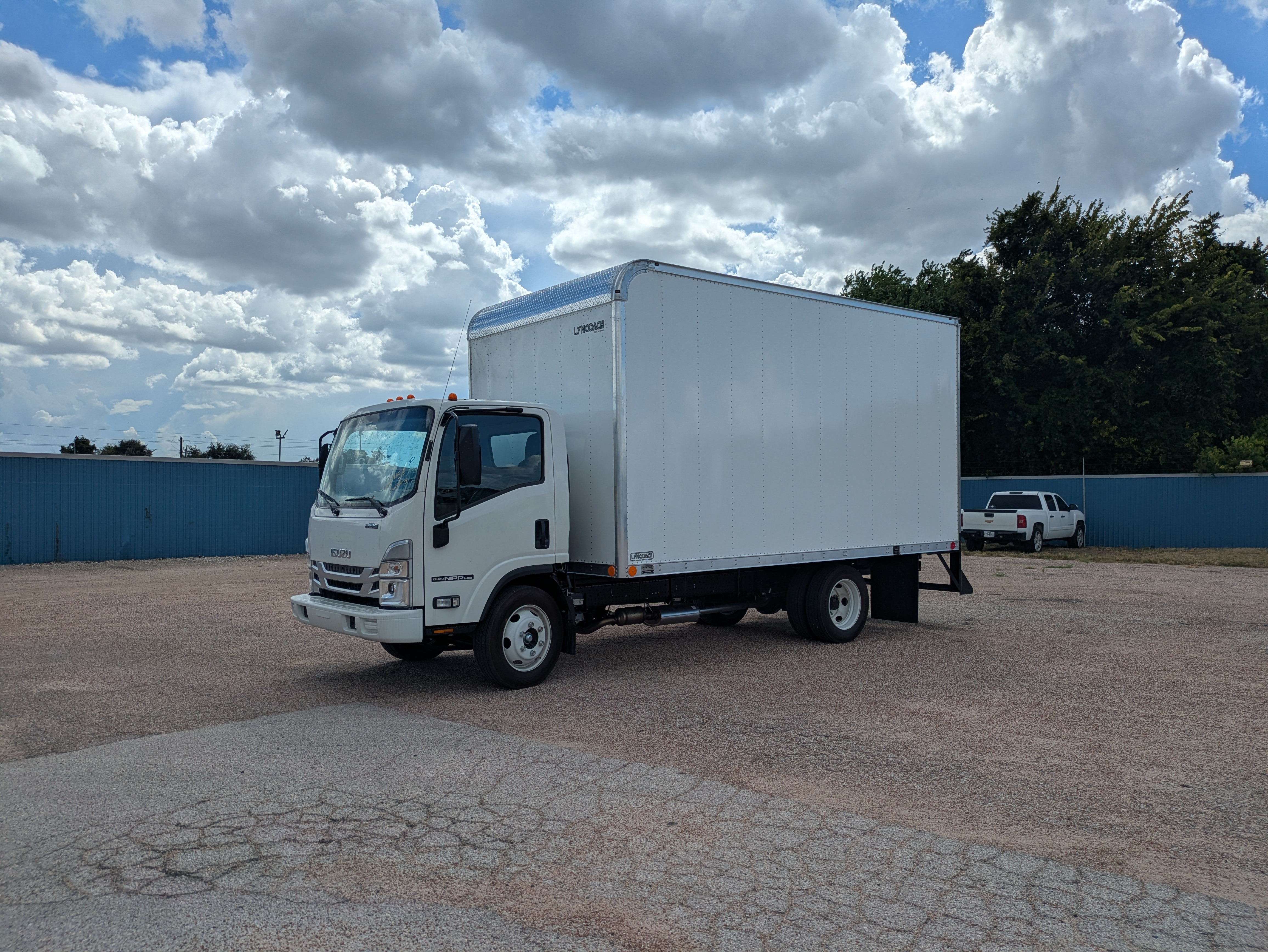 2026 Isuzu NPR-HD