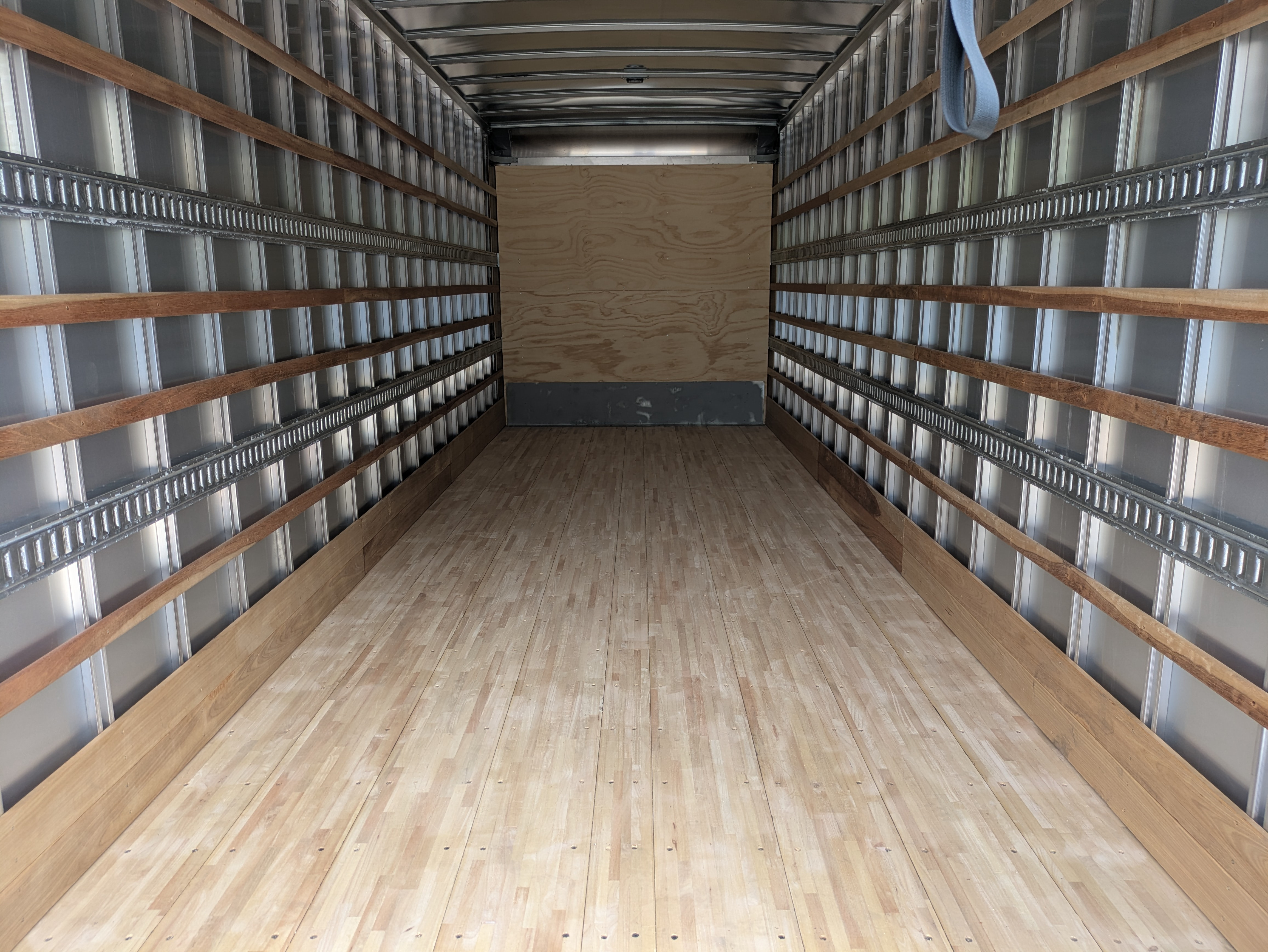 2026 Isuzu FTR (Diesel) 236 in Wheelbase