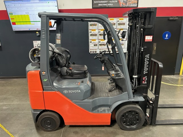 Photo of a 2015 Toyota Material Handling 8FGCU25
