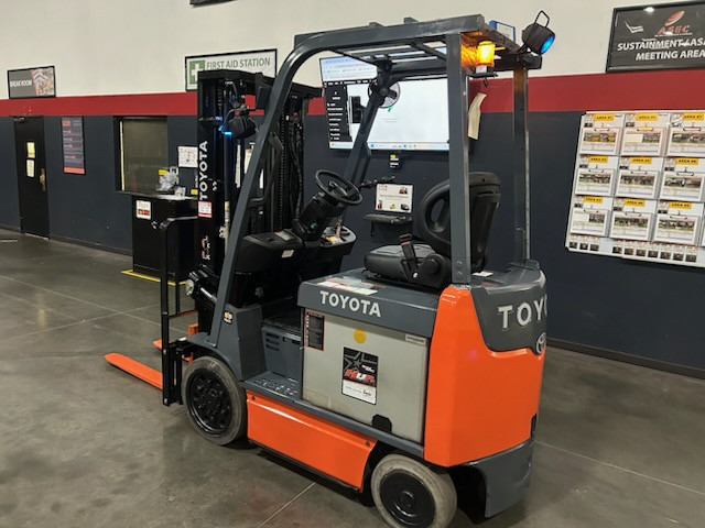 Photo of a 2020 Toyota Material Handling 8FBCU25-COMP