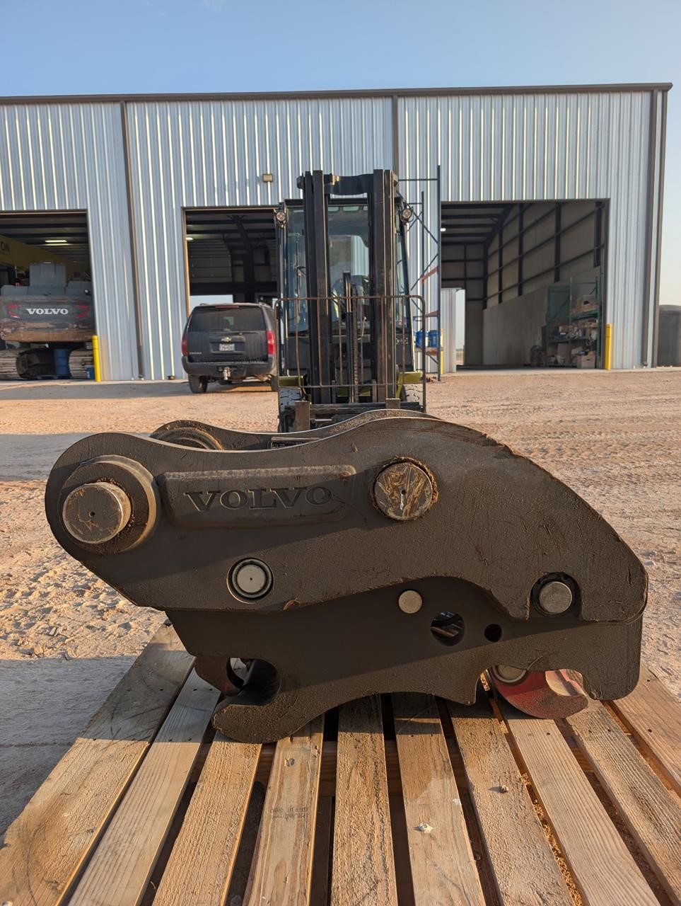 0 Volvo HYDRAULIC COUPLER - VOLVO EC300/ECR355