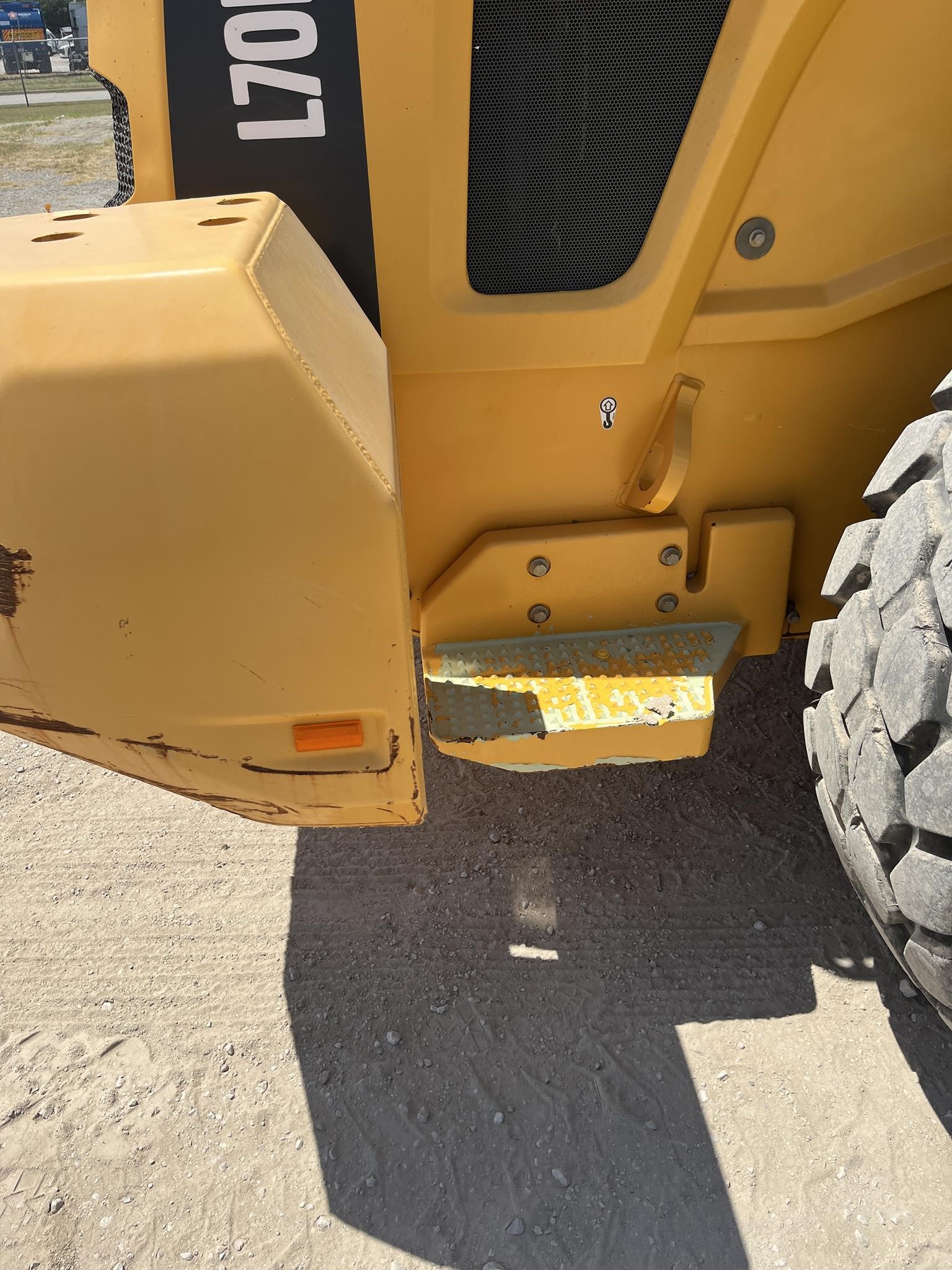 2023 Volvo L70H