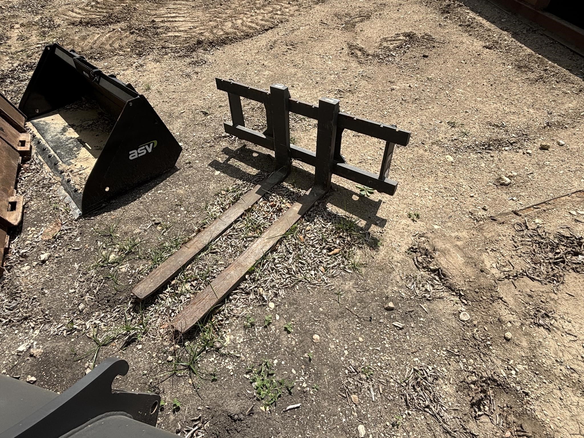 2022 Volvo QC FORKS L20HS WHEEL LOADER