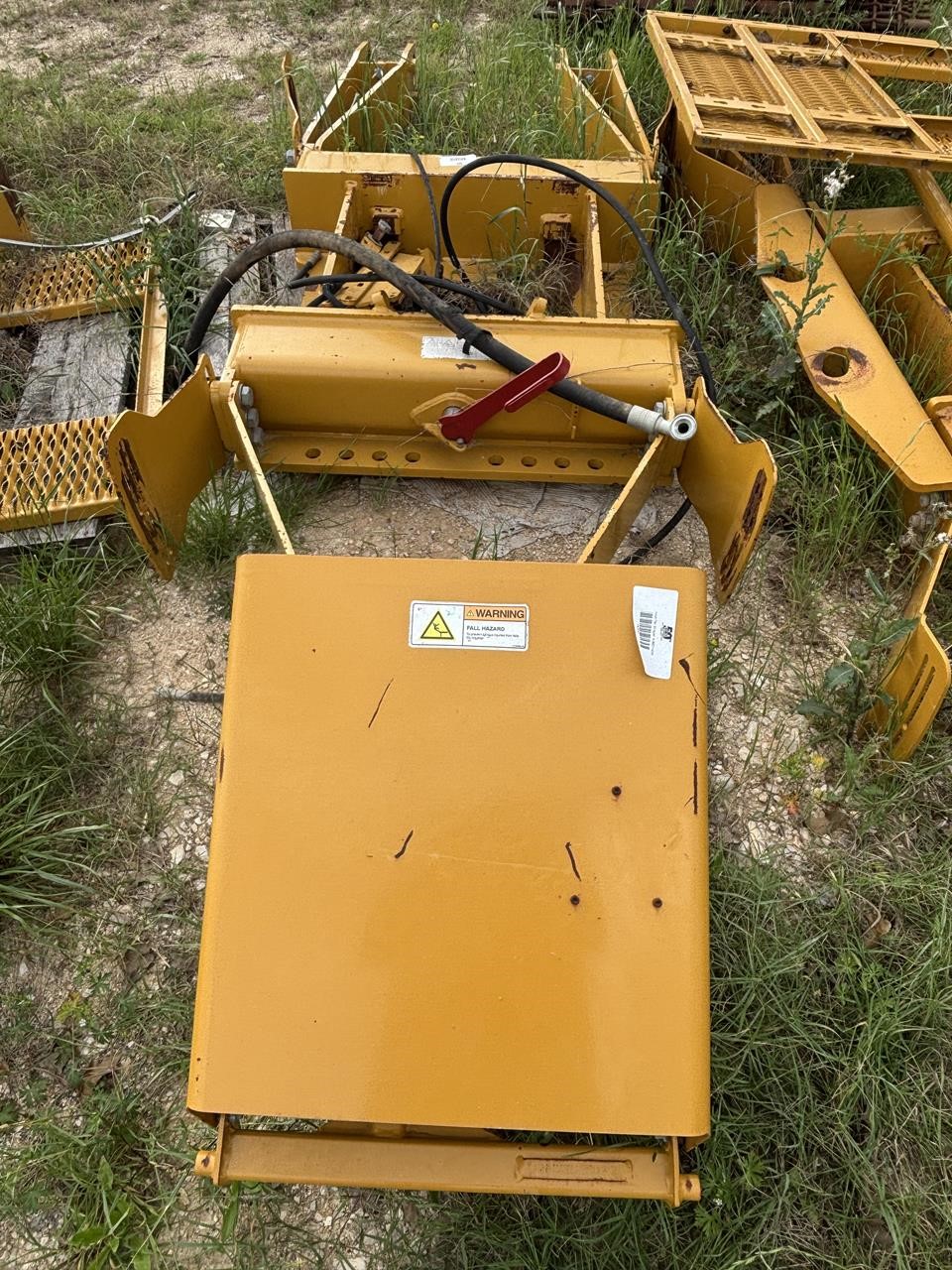 0 K-Tec PULL SCRAPER HITCH - VOLVO A25G