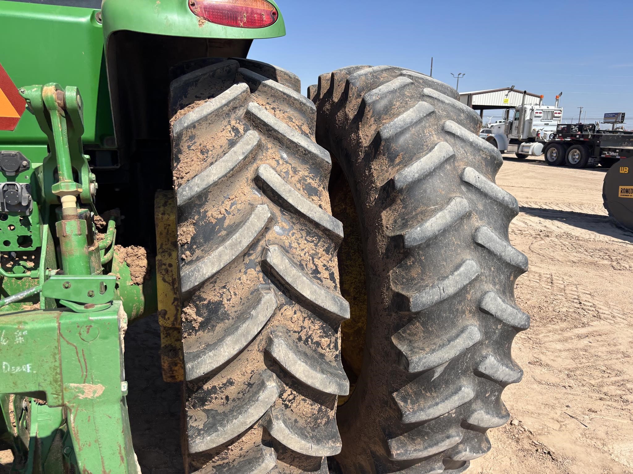 2010 John Deere 8295R