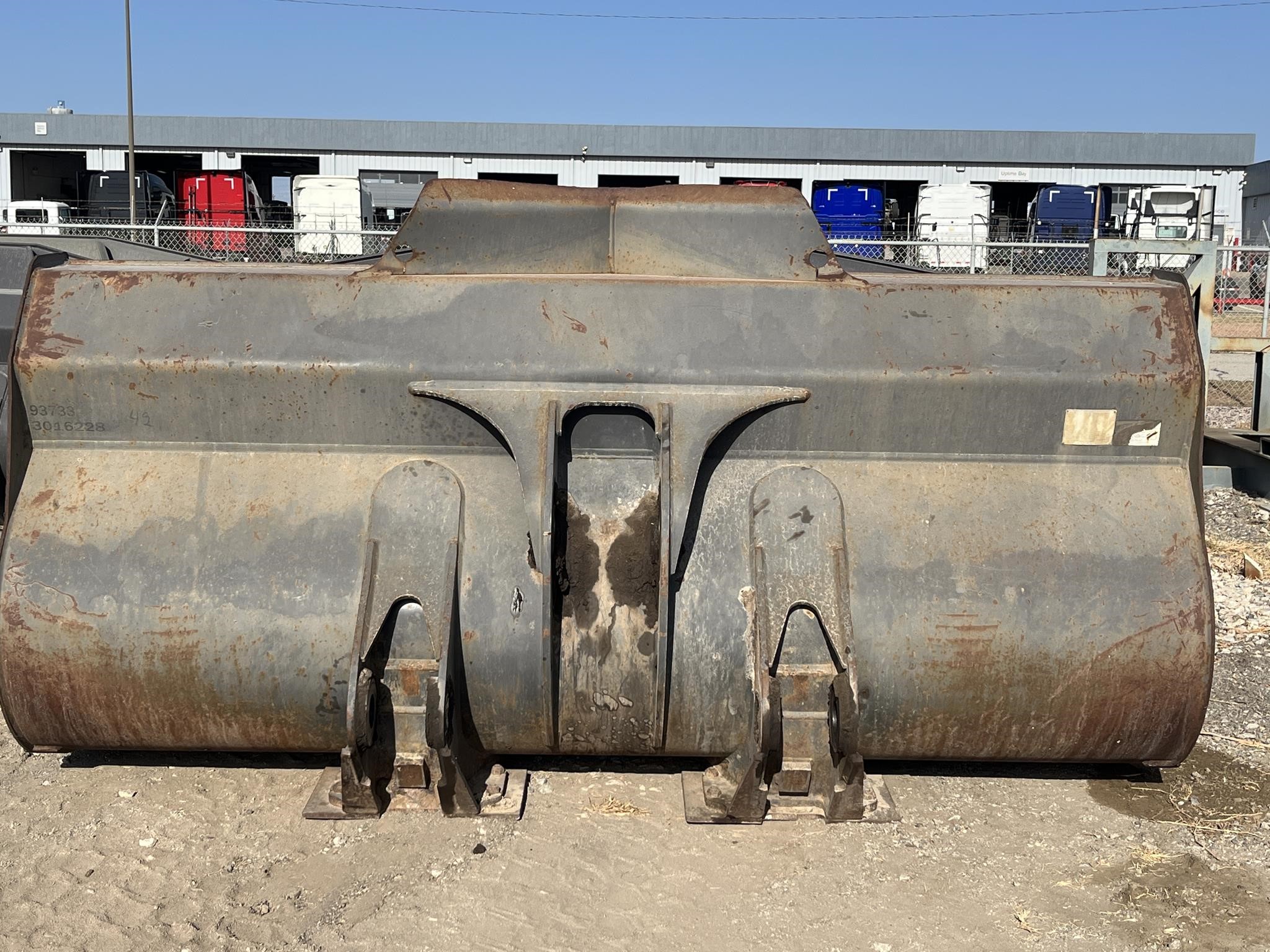 0 Volvo 6 YD PIN-ON BUCKET - L180H