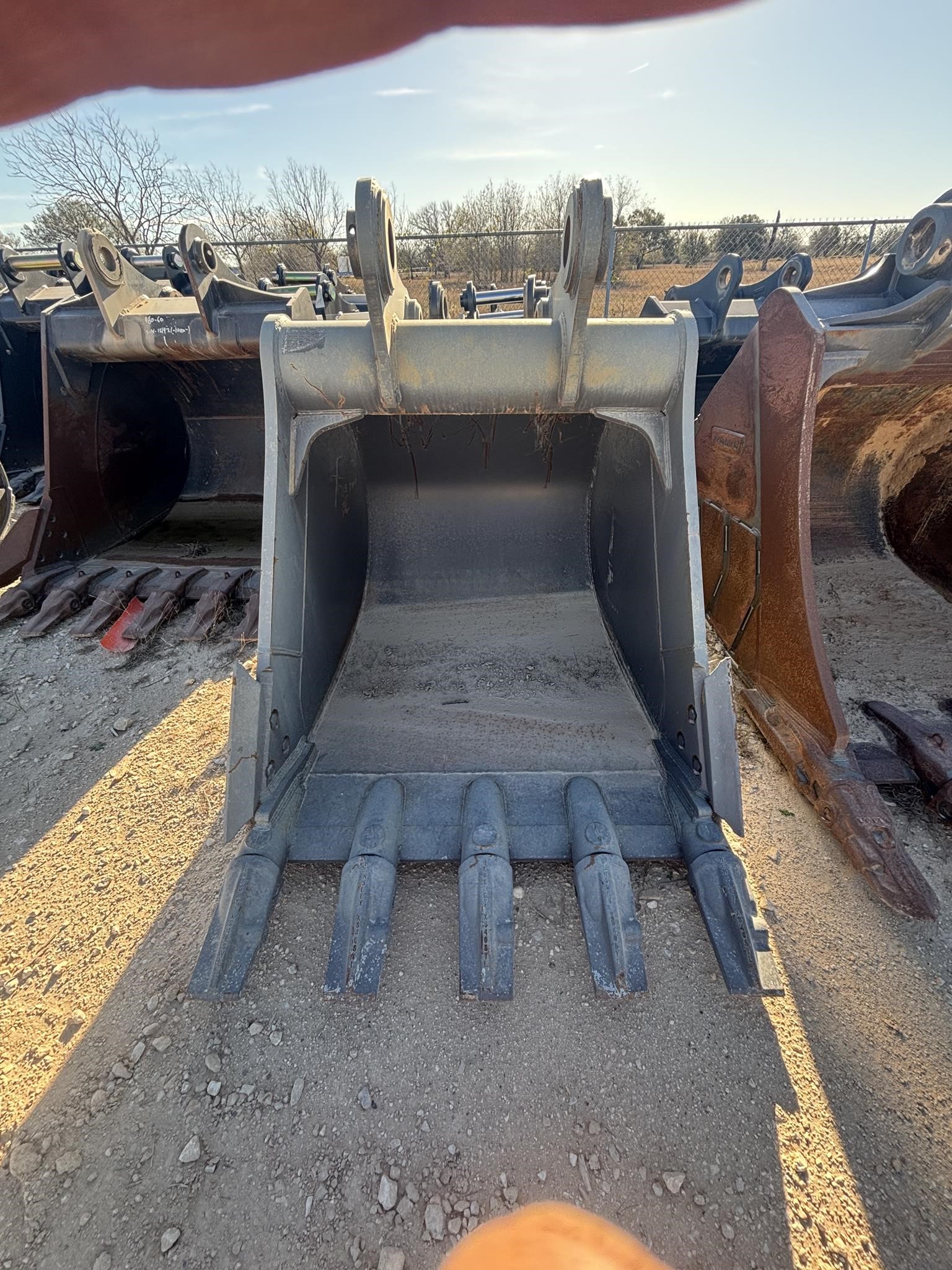 0 Rockland 54 in. BUCKET - VOLVO EC480EL EXCAVATOR
