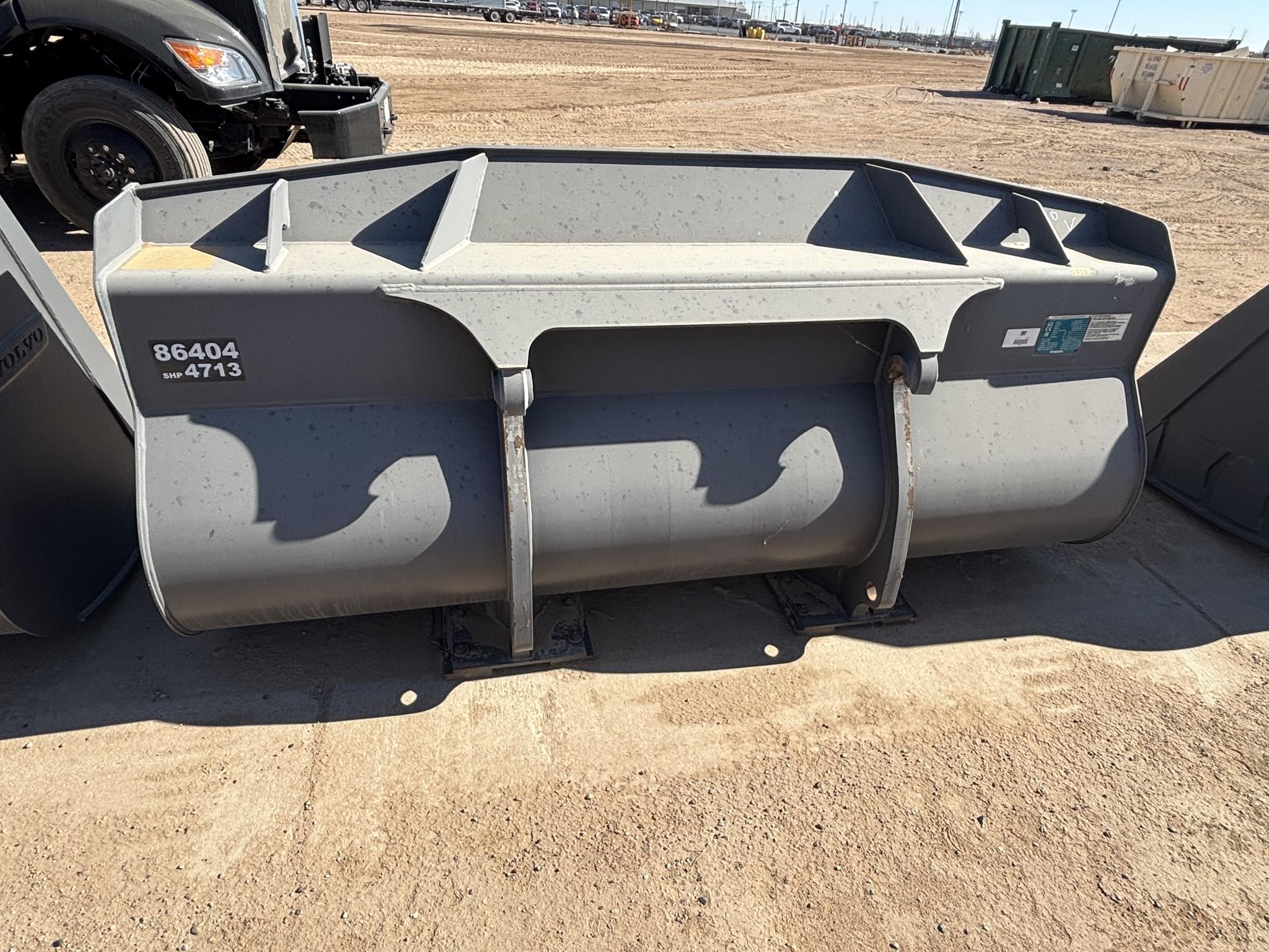 0 Volvo 3 YD QC BUCKET - L70H