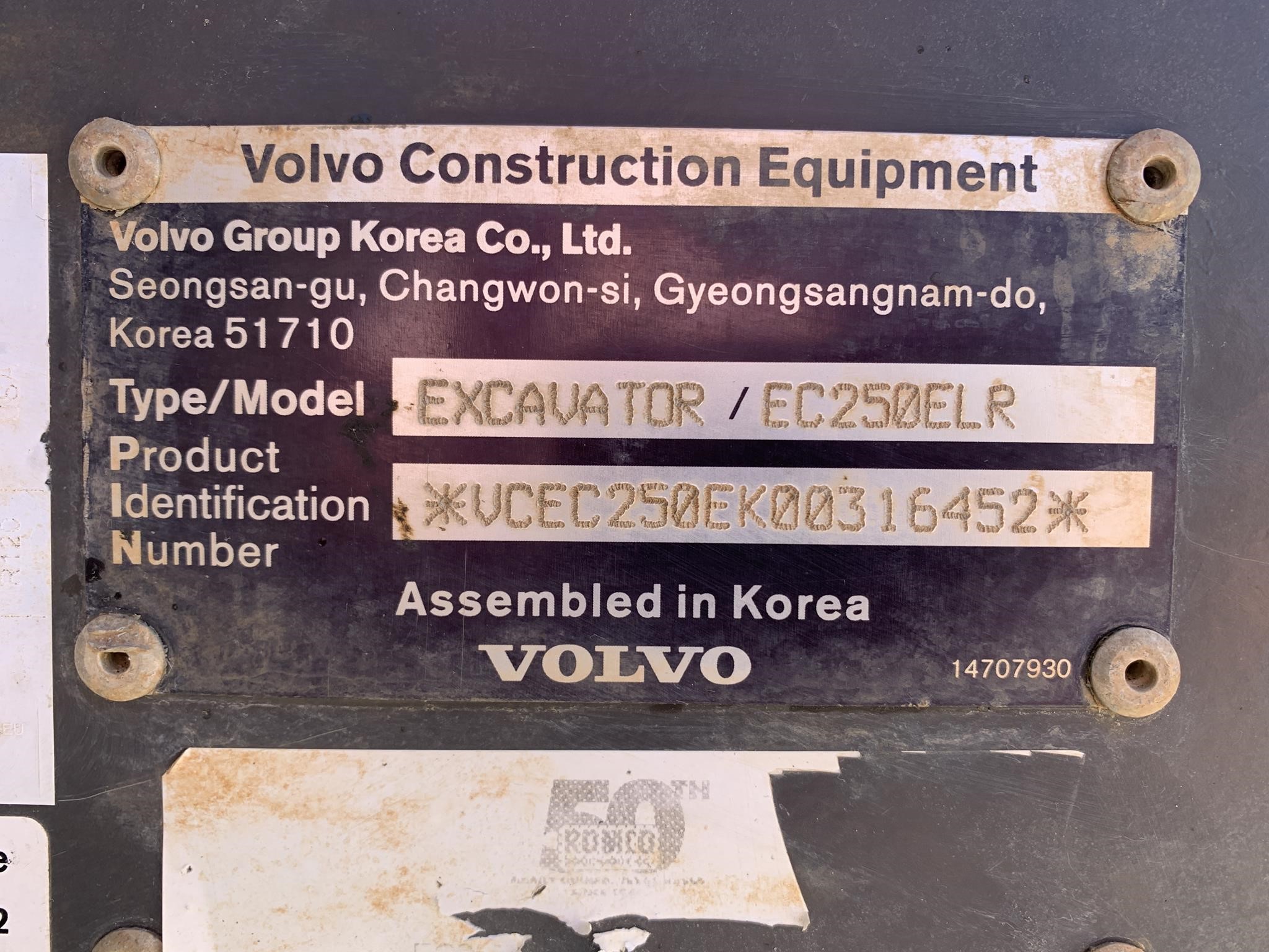 2022 Volvo EC250E LR