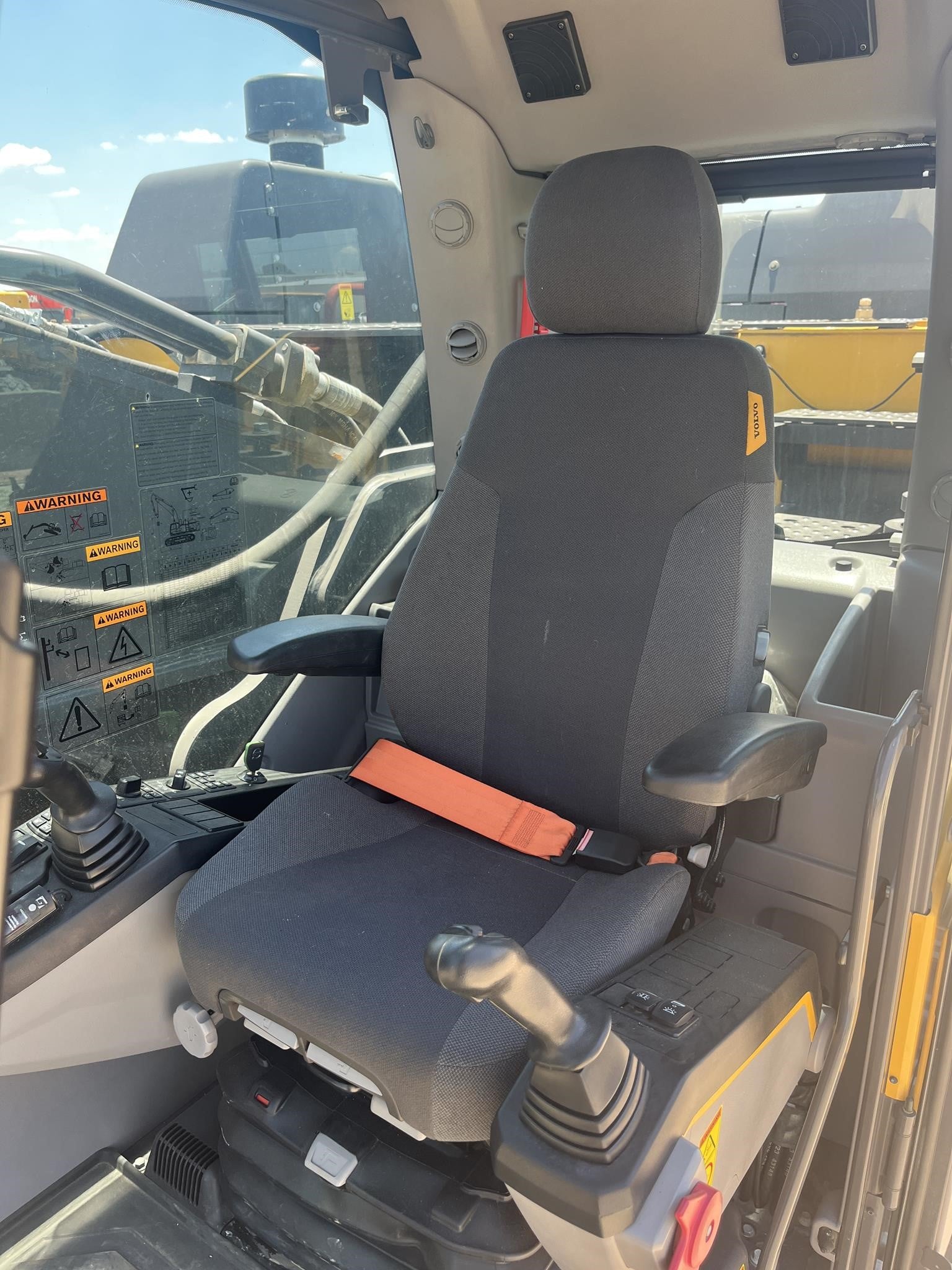 2023 Volvo EC750EL