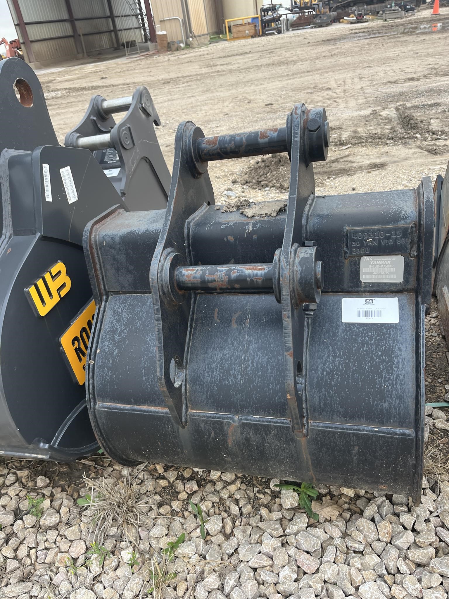2023 Yanmar 30 in. FLAT BOTTOM BUCKET - YANMAR VIO80 EXCAVATOR