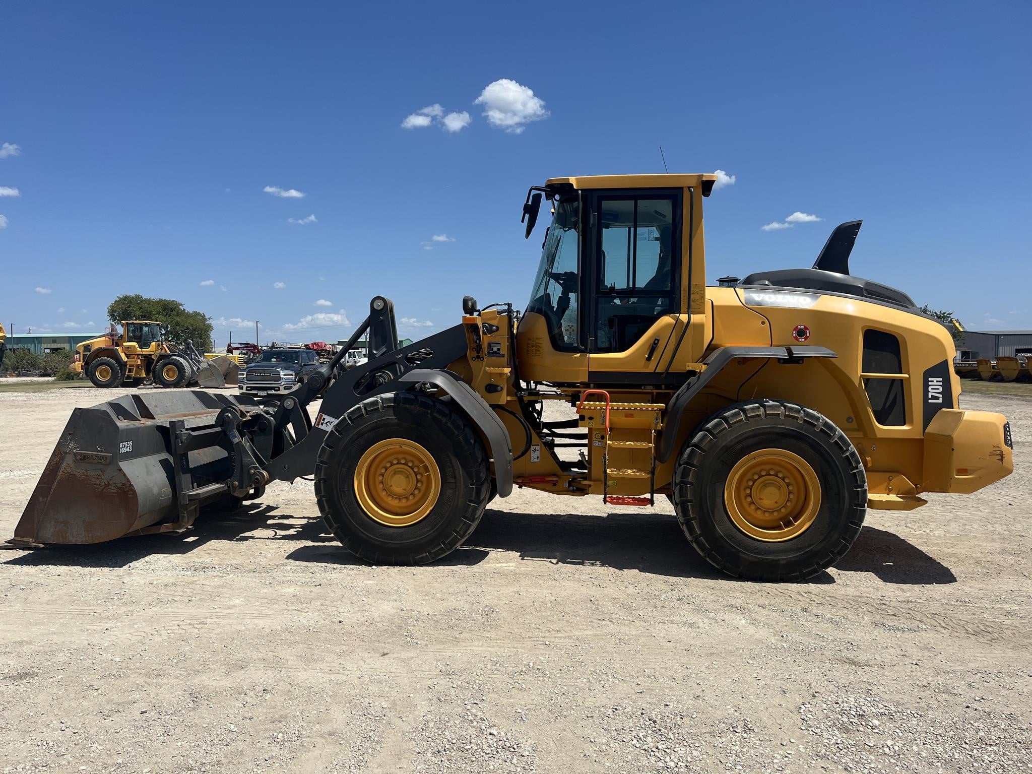 2023 Volvo L70H