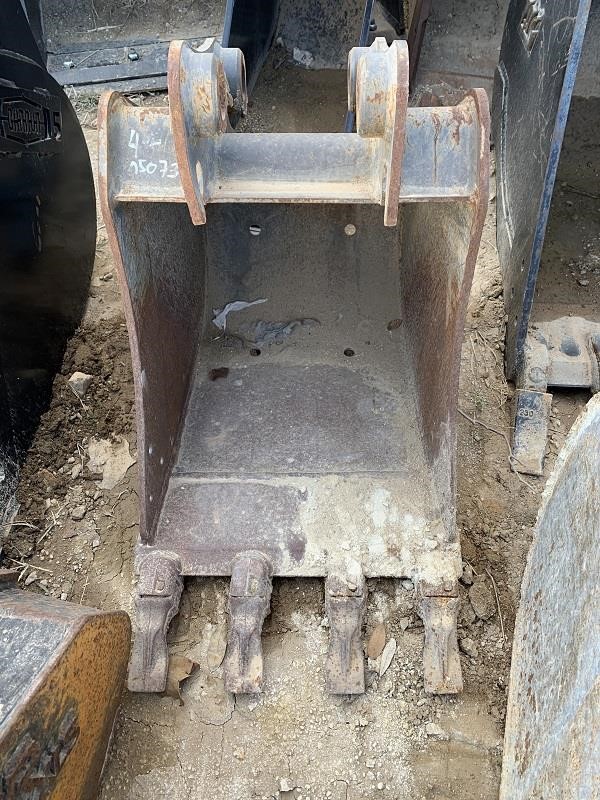 0 Volvo 18 in. BUCKET - ECR40D EXCAVATOR