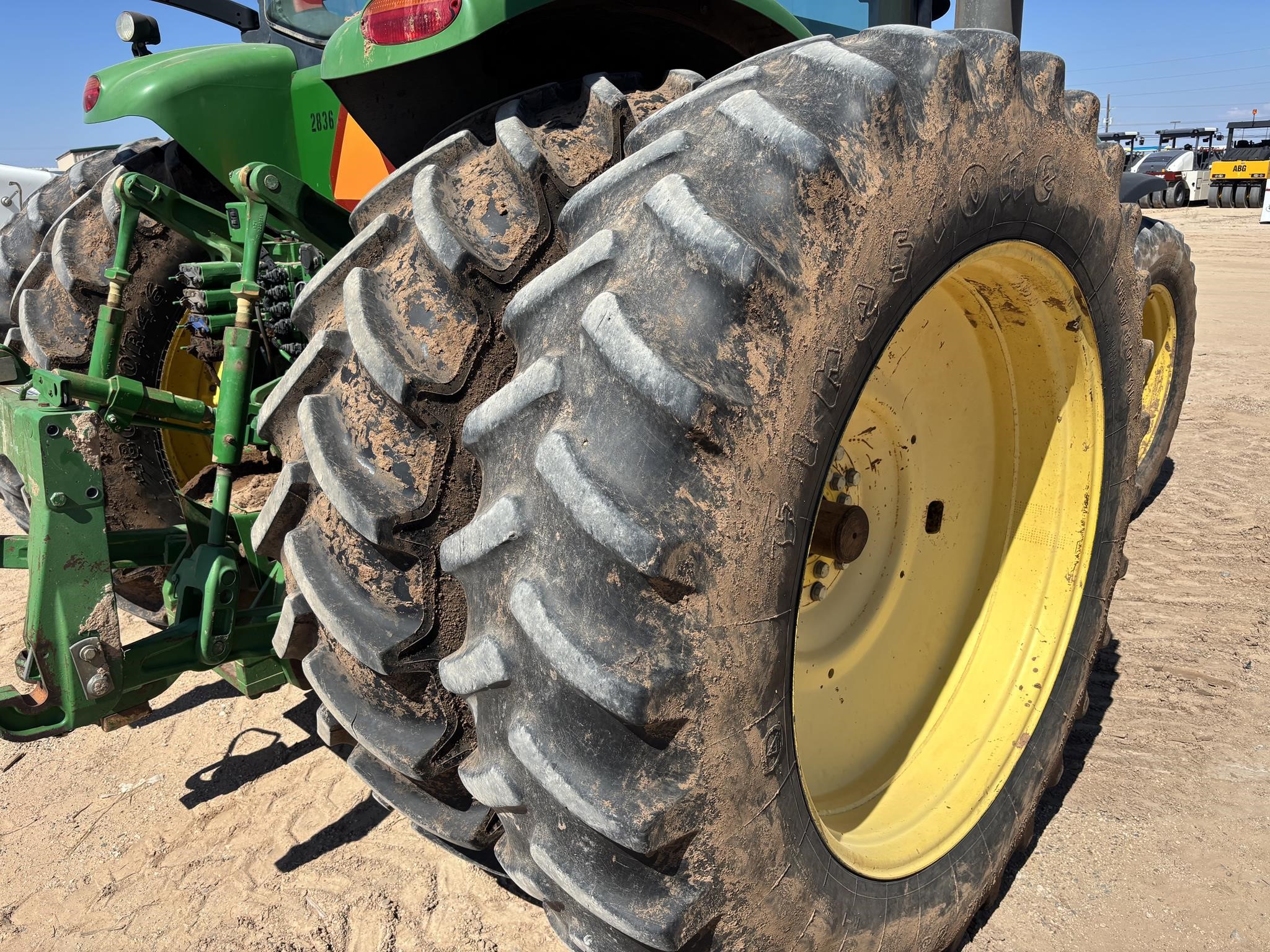 2010 John Deere 8295R