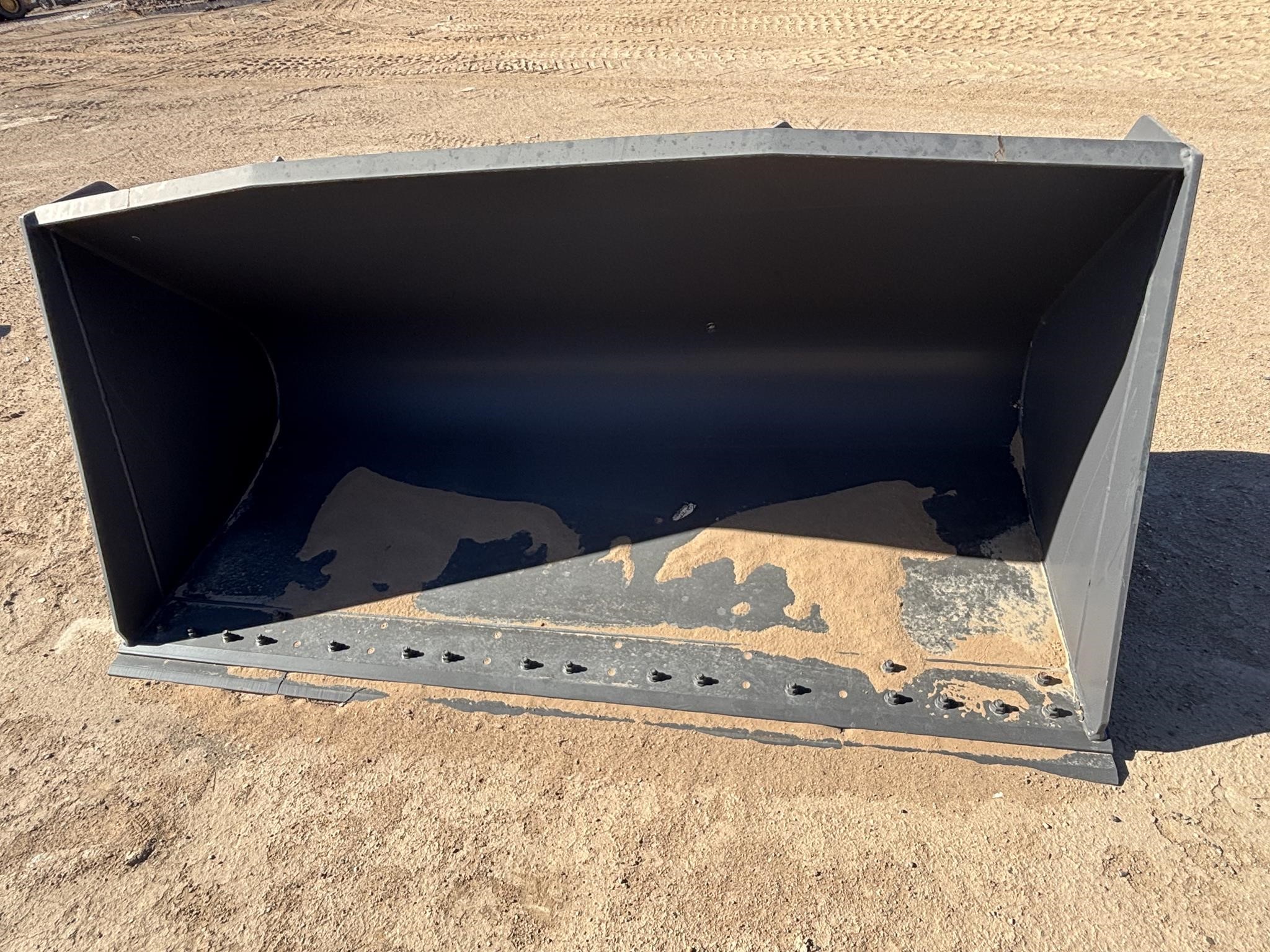 0 Volvo 3.1 YD QC BUCKET - L90H