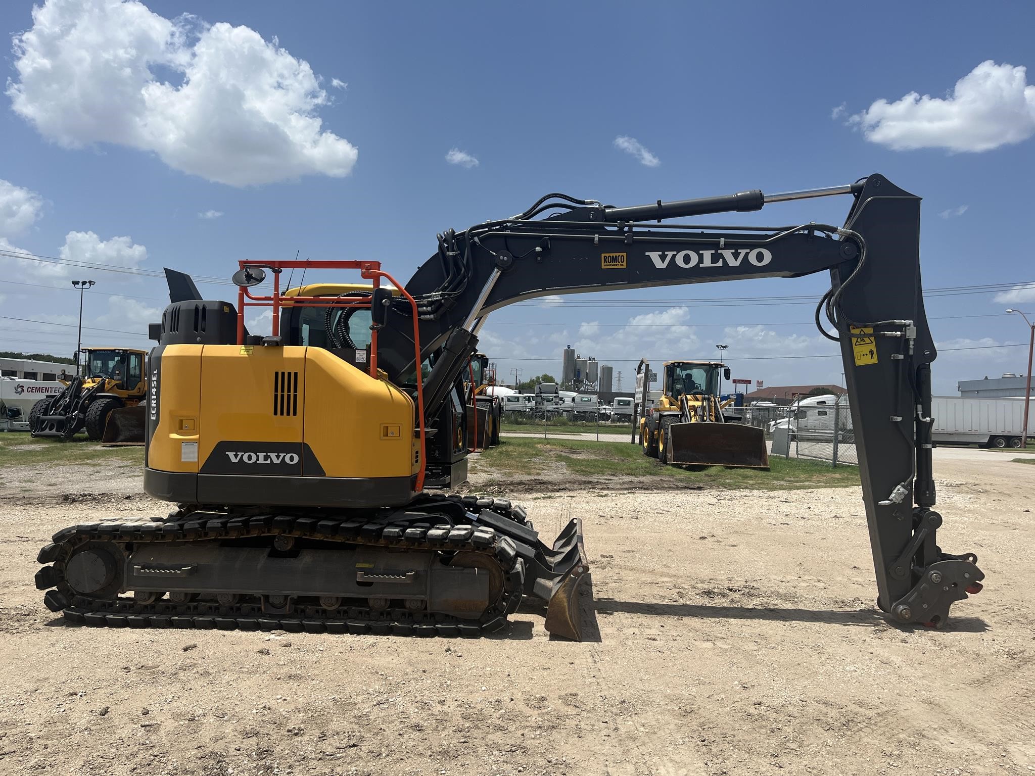 2023 Volvo ECR145EL