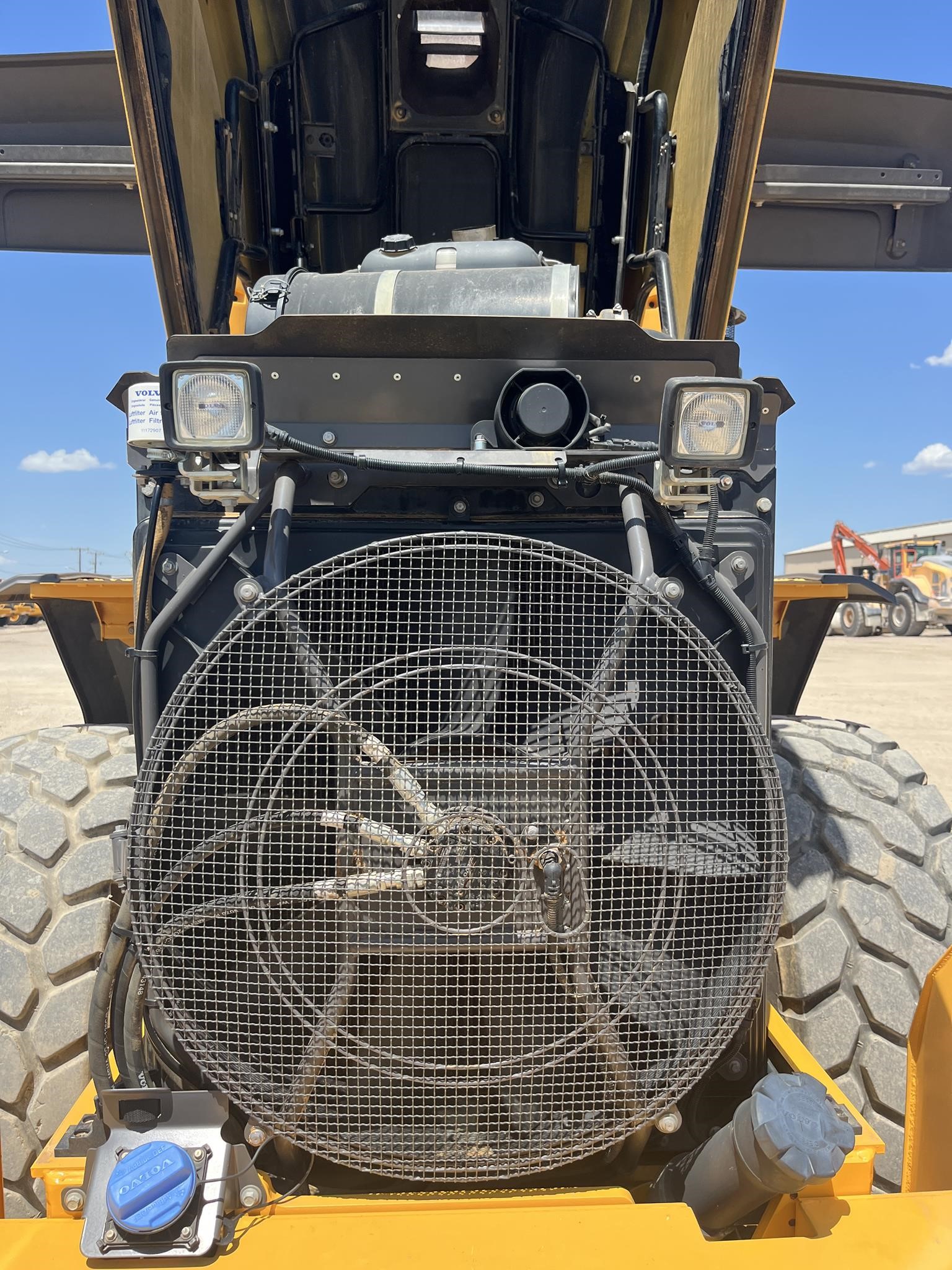 2023 Volvo L70H