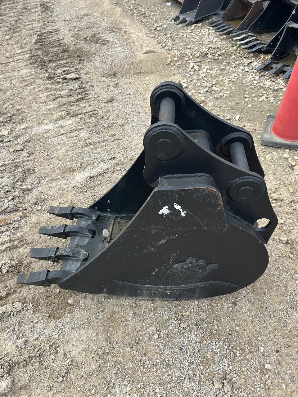 2023 Yanmar 18 in. FLAT BOTTOM BUCKET - YANMAR VIO80 EXCAVATOR