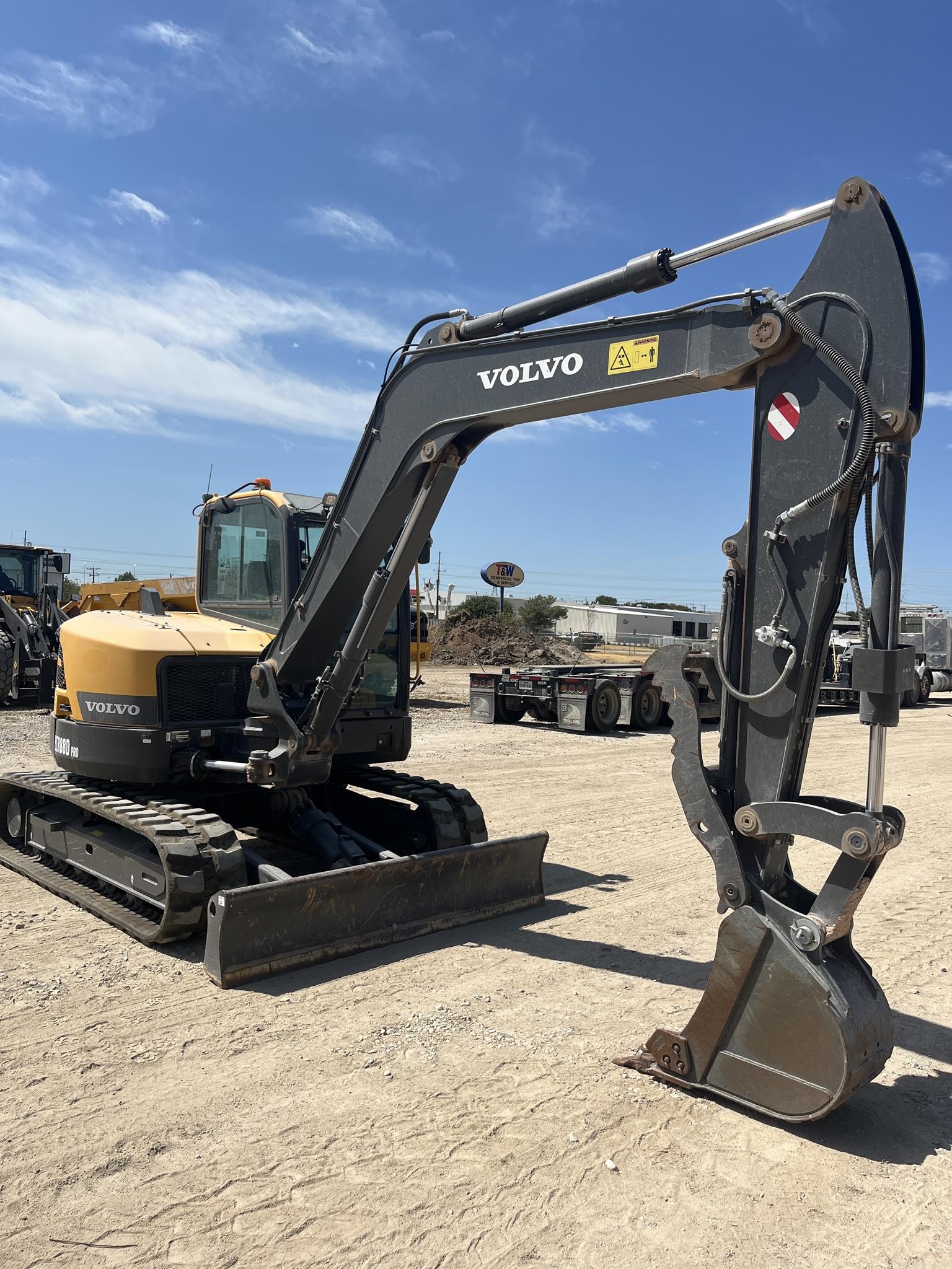 2023 Volvo ECR88D