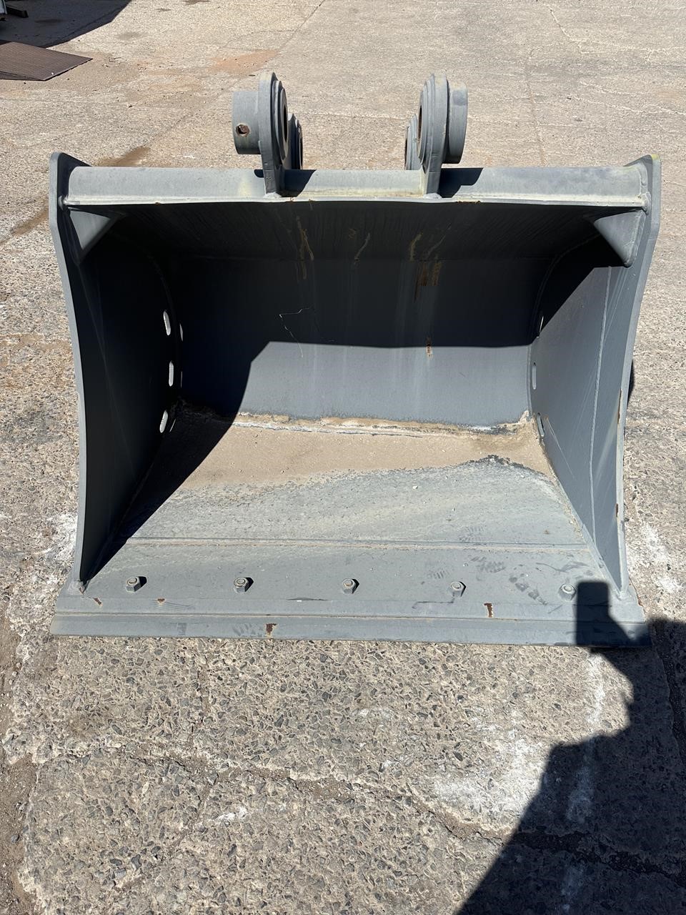 0 Volvo 59 in. CLEAN-OUT BUCKET - EC160EL EXCAVATOR