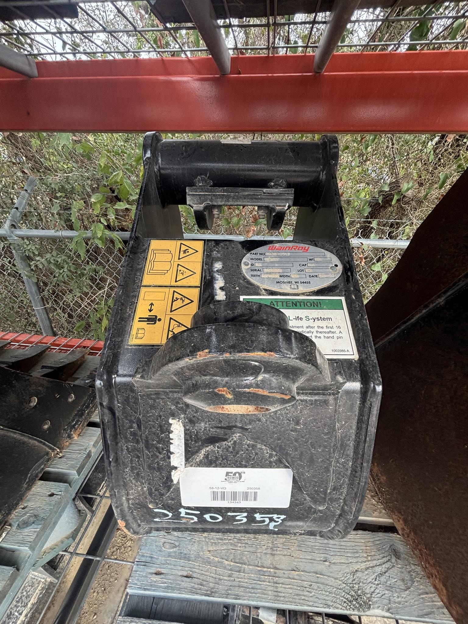 0 Wain Roy CFX5T - 12 in. - VOLVO ECR58