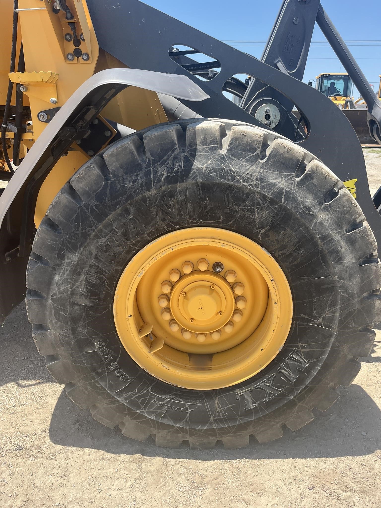 2021 Volvo L70H