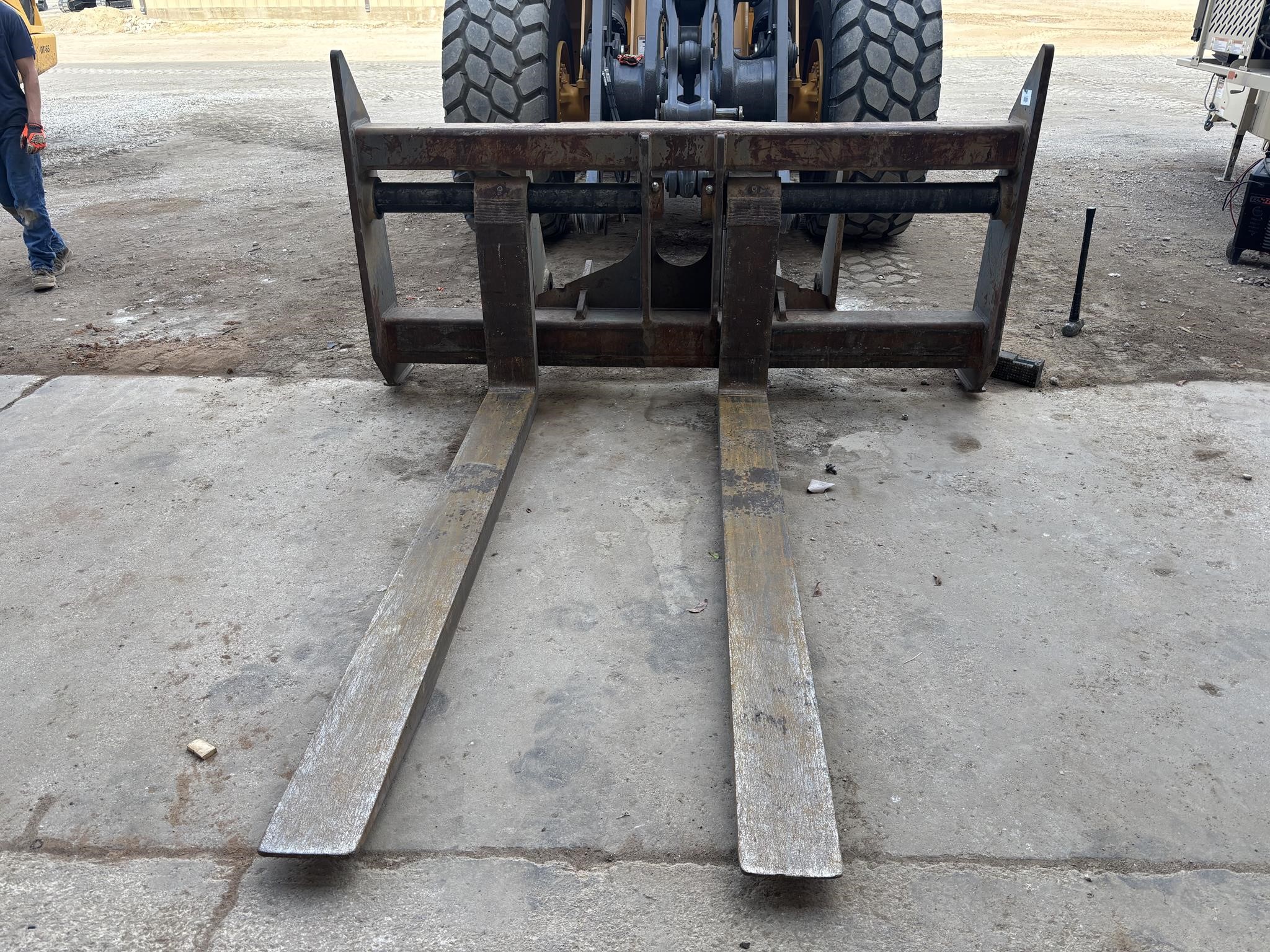 2019 Rockland CF HEAVY DUTY 96 in.X102 in. PIN ON FORKS - VOLVO L180H