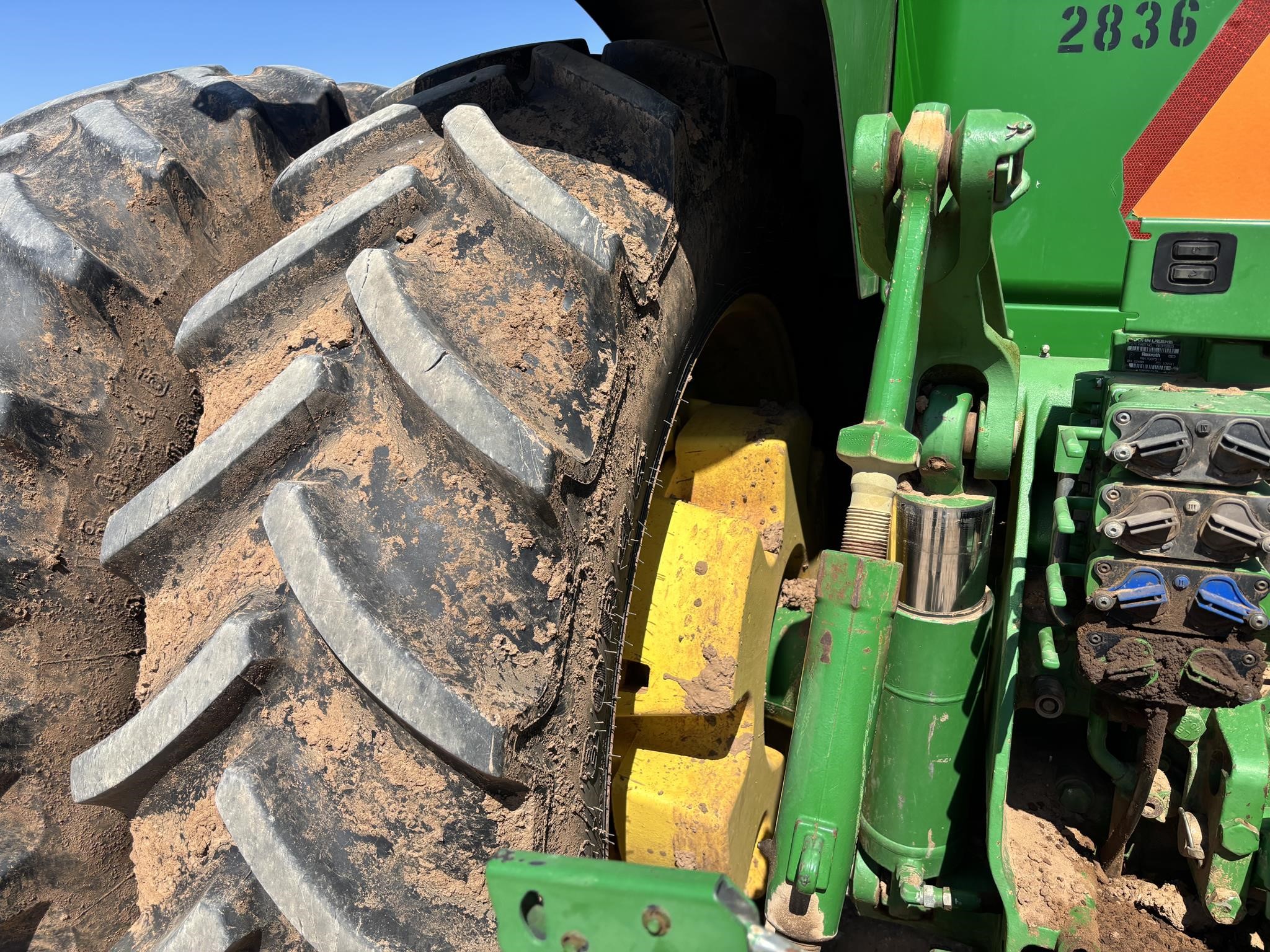 2010 John Deere 8295R