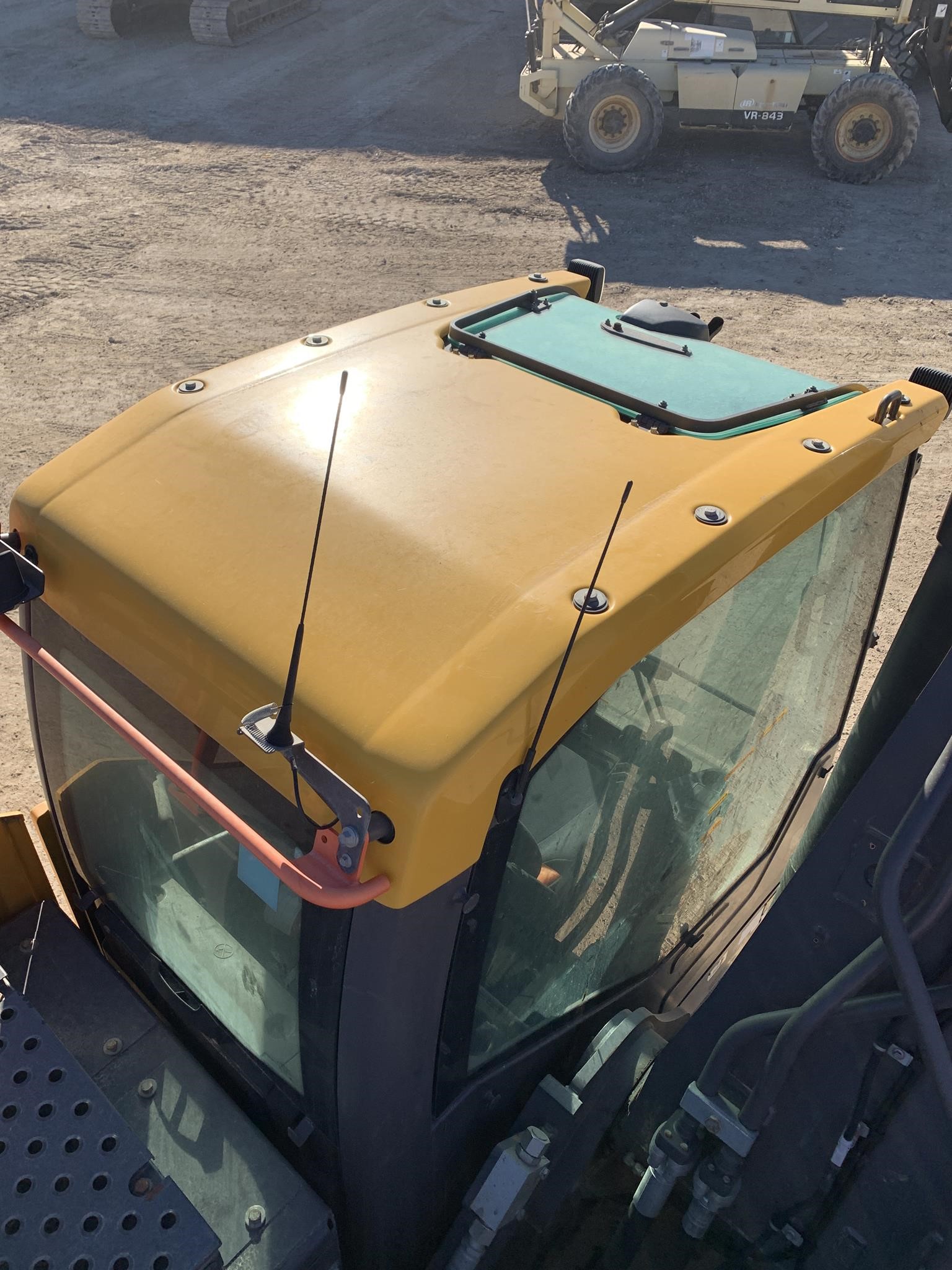 2022 Volvo EC250E LR