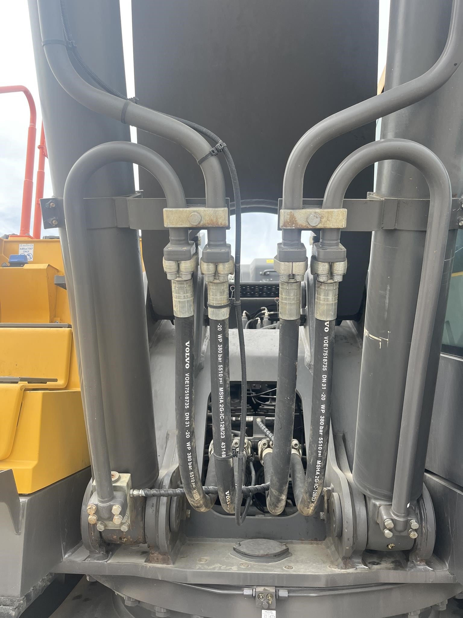 2023 Volvo EC480EL