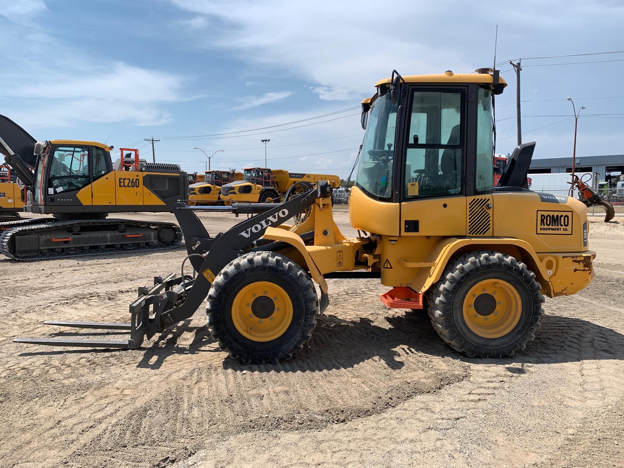 2024 Volvo L30G