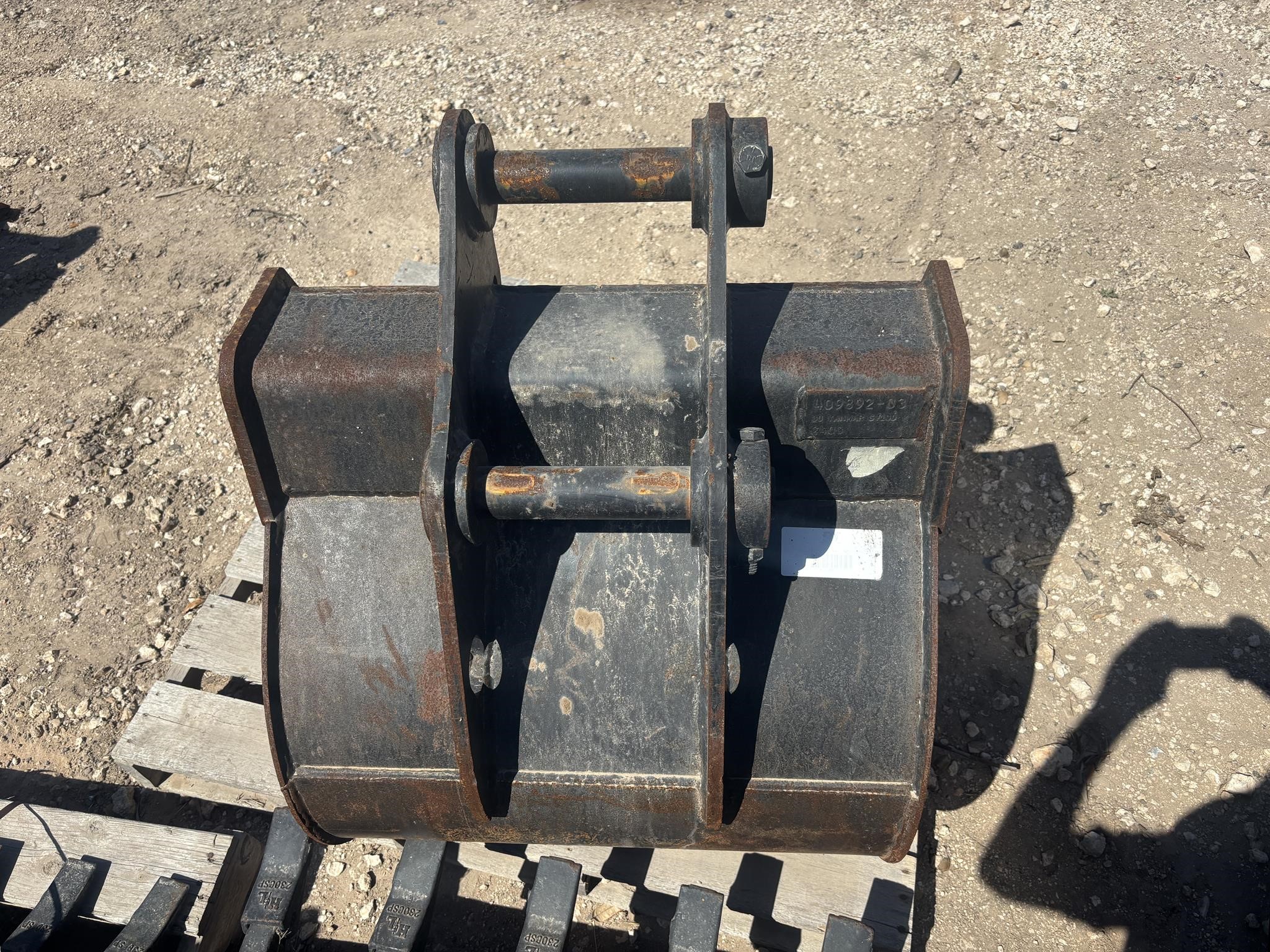 2023 Yanmar 30 in. FLAT BOTTOM BUCKET - YANMAR VIO100 EXCAVATOR
