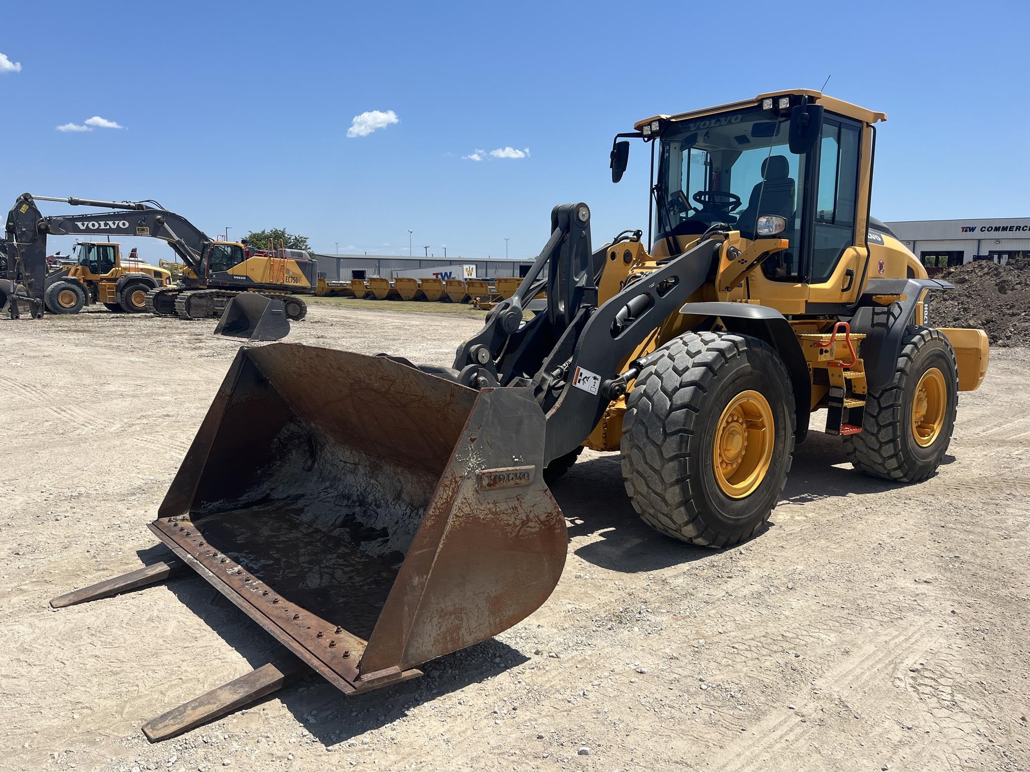 2023 Volvo L70H