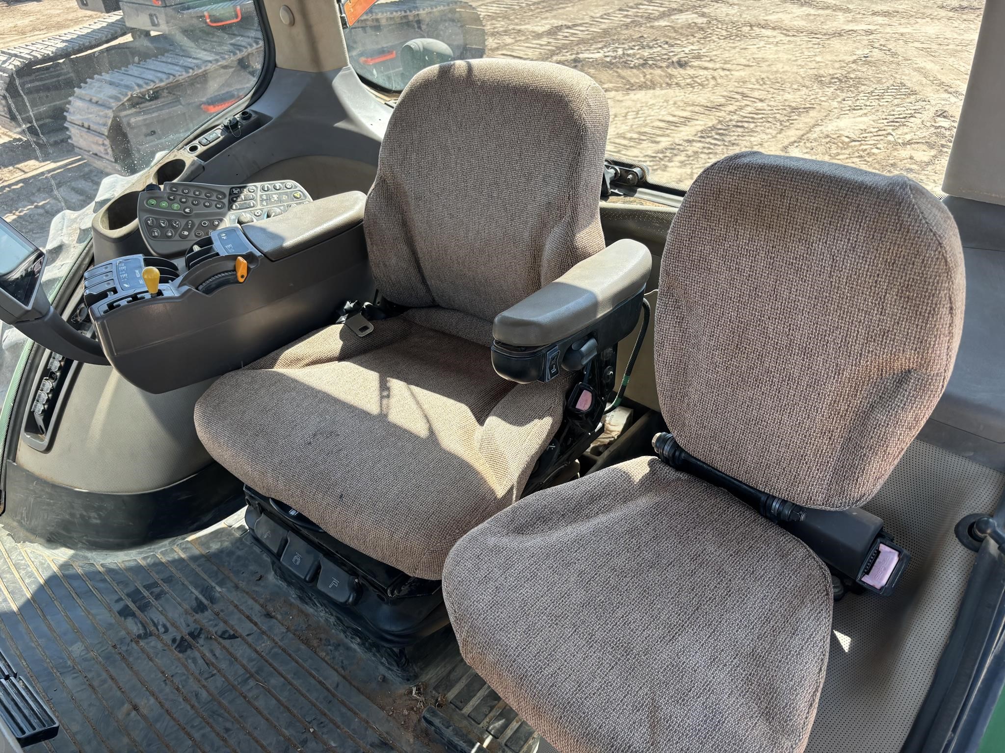 2010 John Deere 8295R