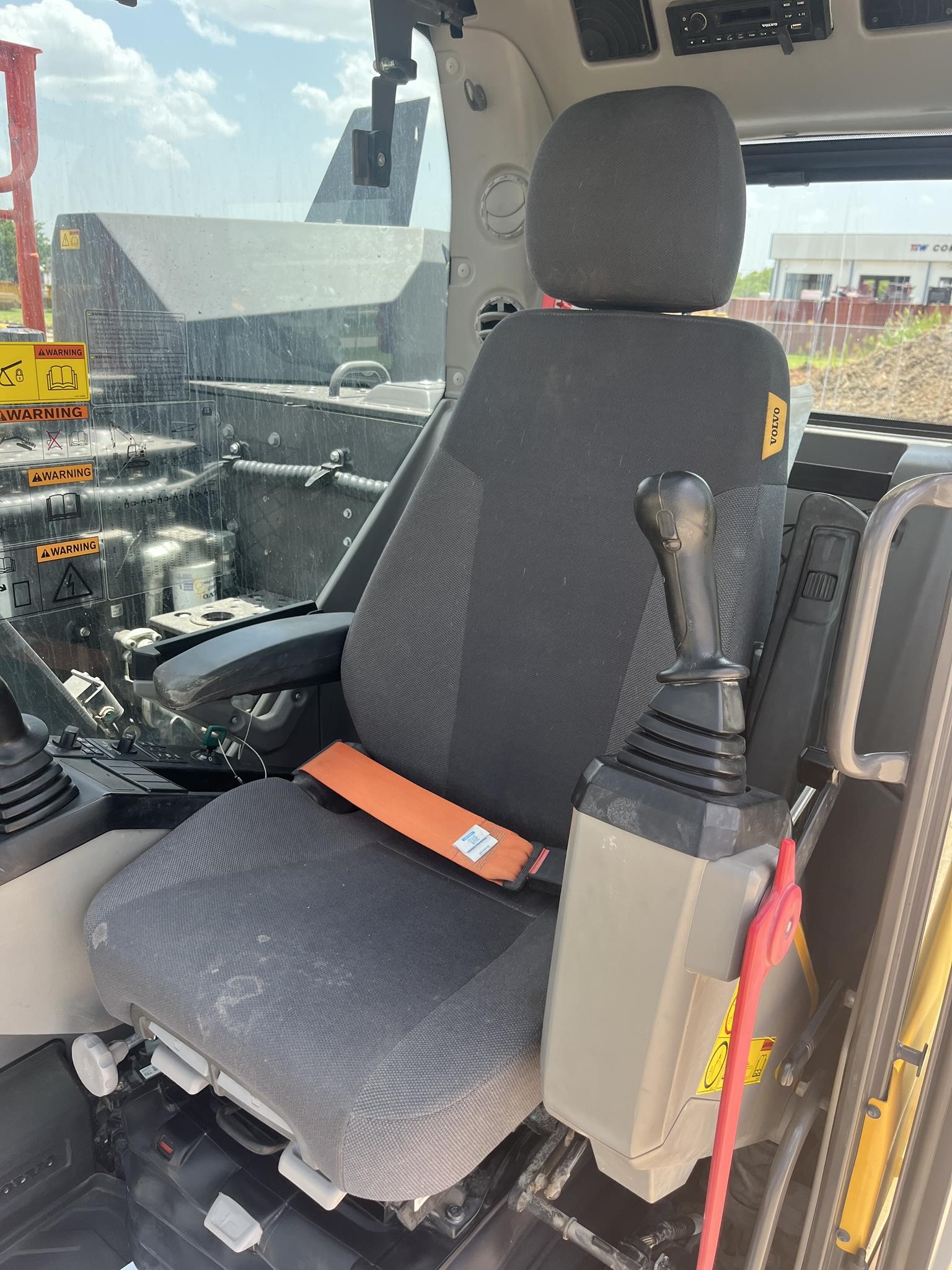 2023 Volvo ECR145EL