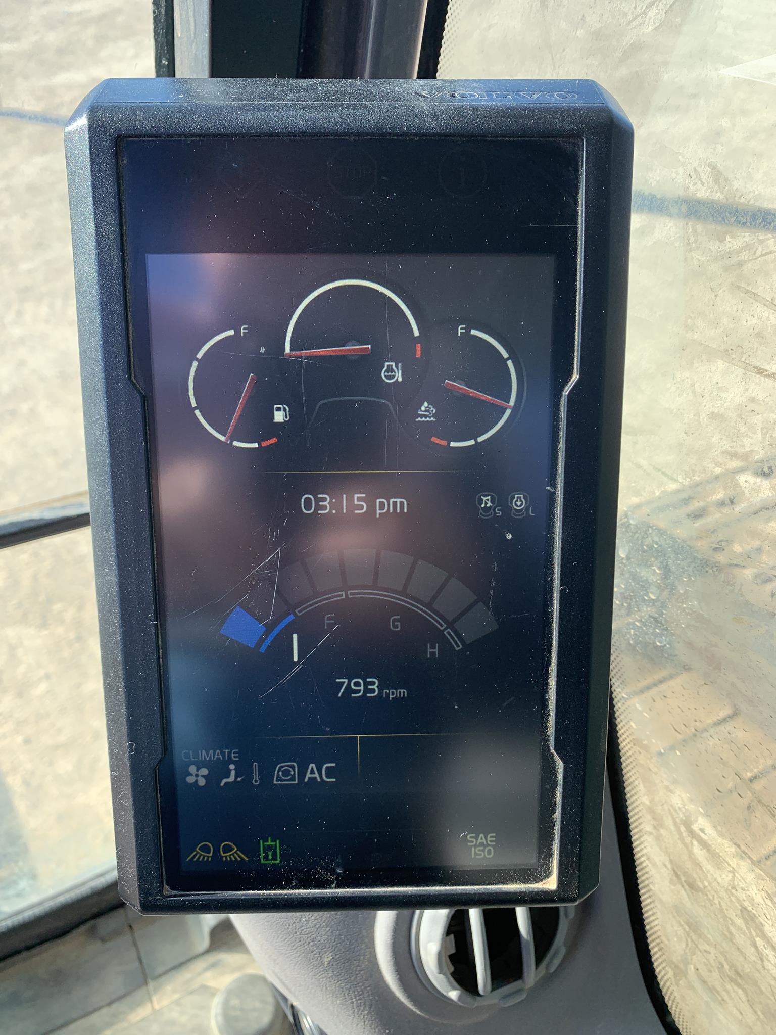 2022 Volvo EC250E LR