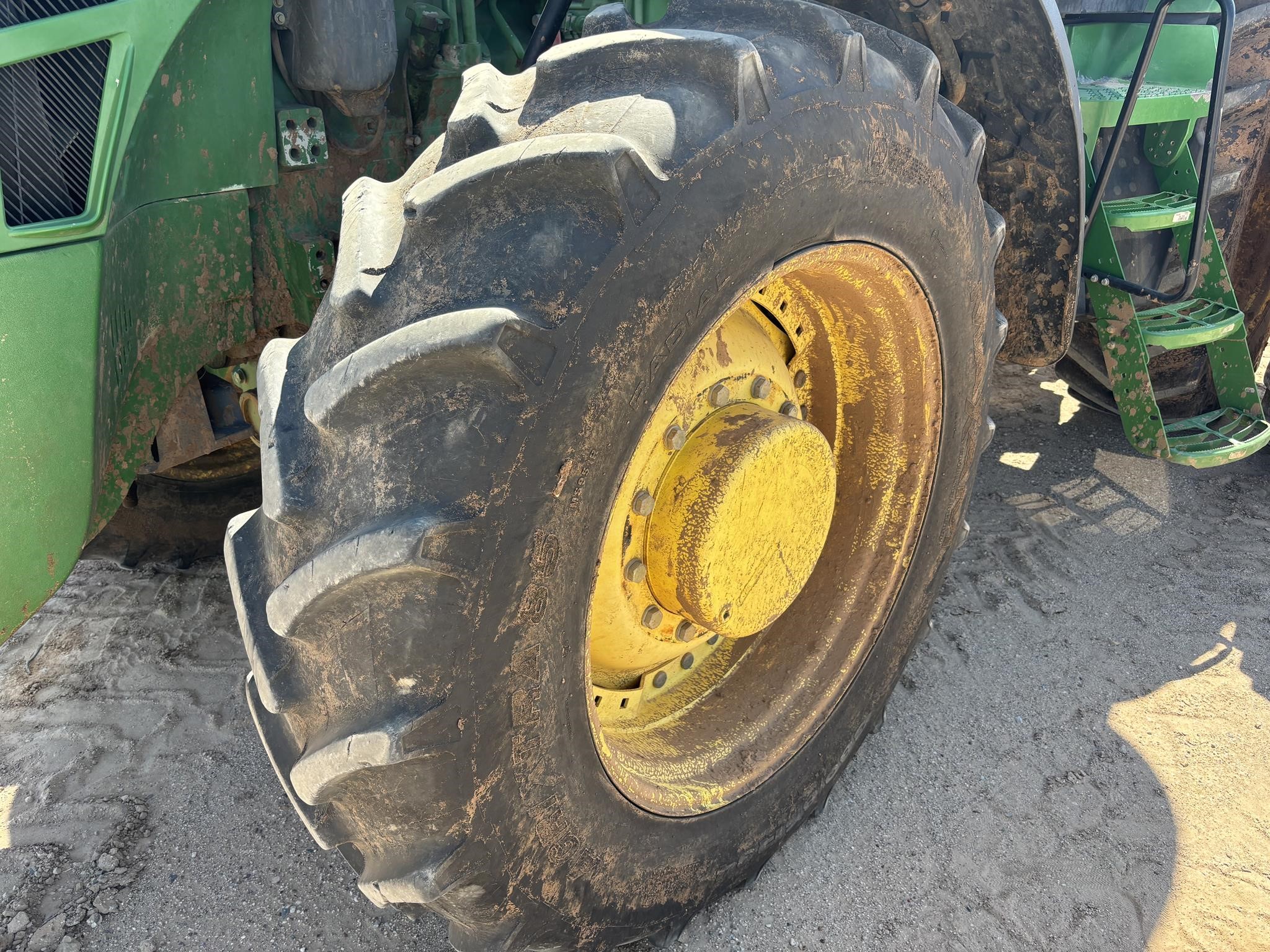 2010 John Deere 8295R