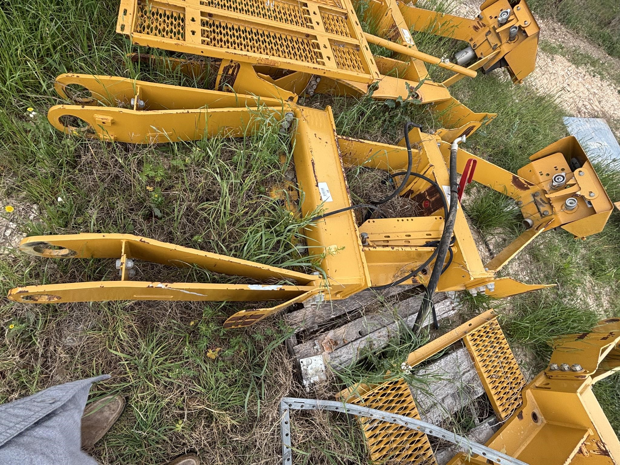 0 K-Tec PULL SCRAPER HITCH - VOLVO A25G