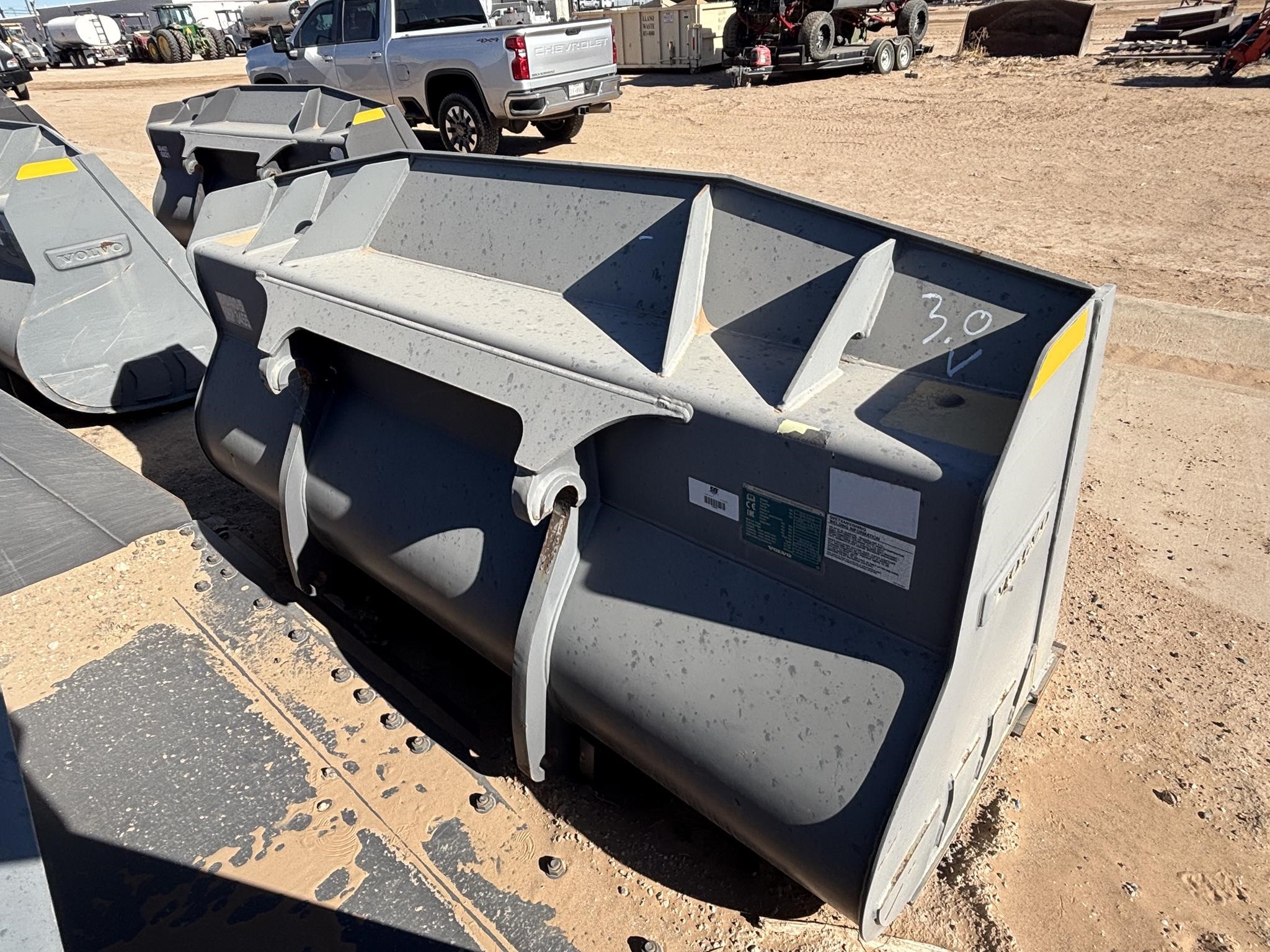 2020 Volvo 3 YD QC BUCKET - L70H