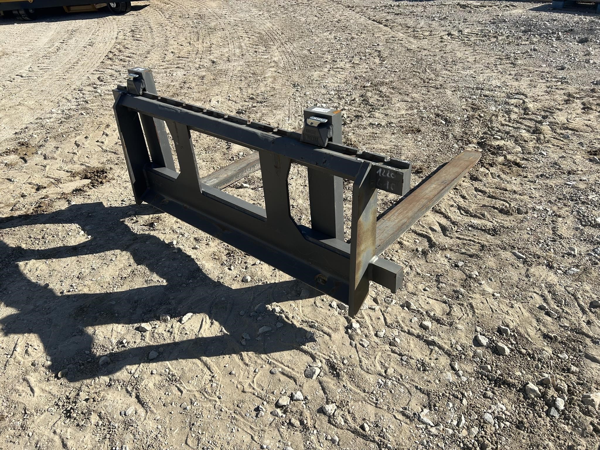 0 Volvo QC FORKS L20HS WHEEL LOADER
