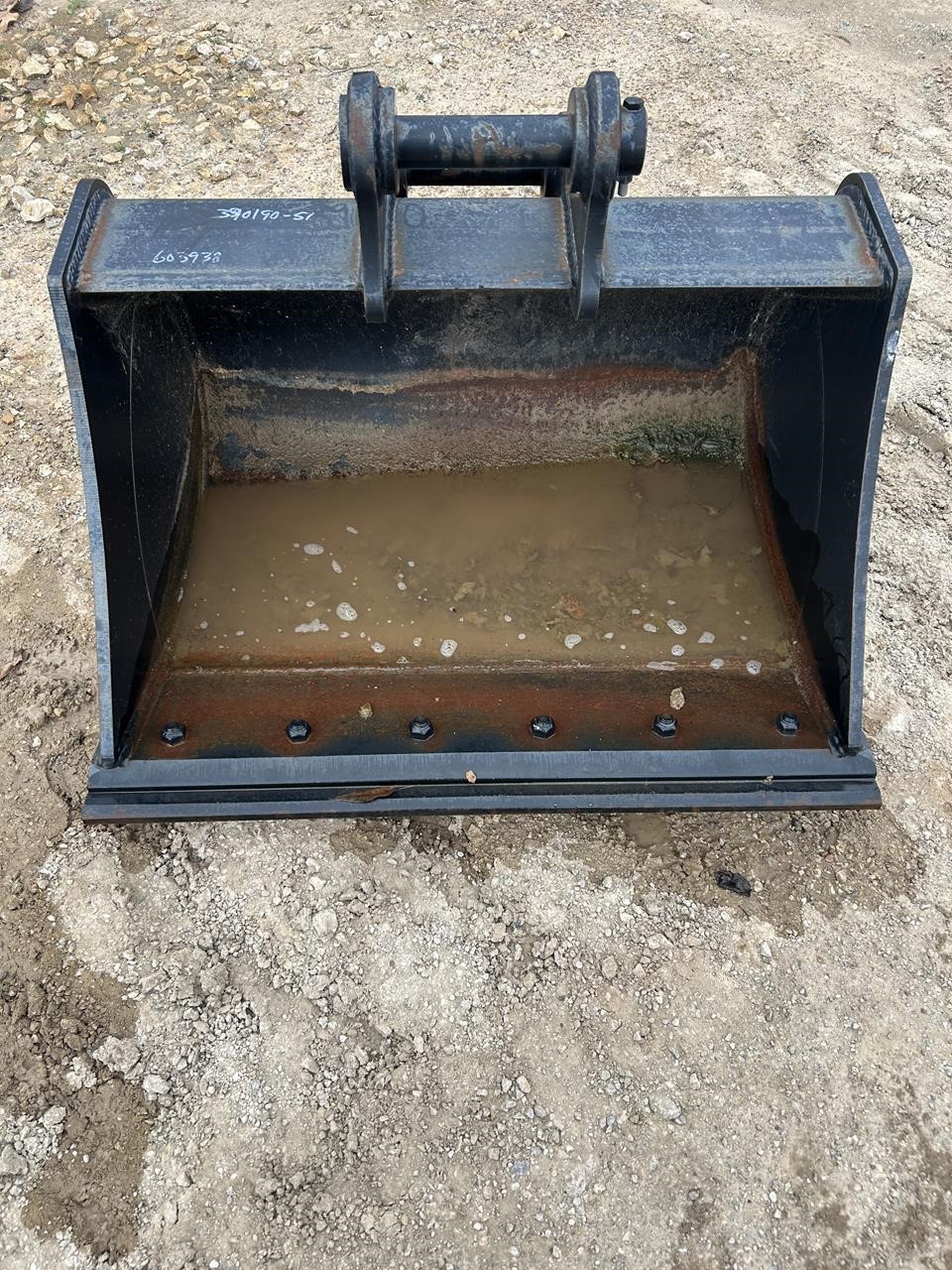 0 Yanmar 36 in. CLEAN-OUT BUCKET - YANMAR VIO55 EXCAVATOR