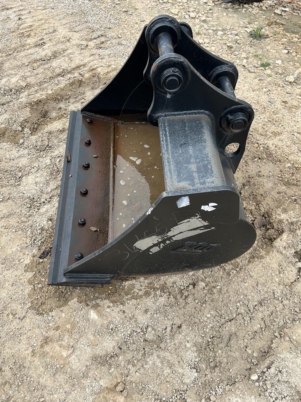 0 Yanmar 36 in. CLEAN-OUT BUCKET - YANMAR VIO55 EXCAVATOR