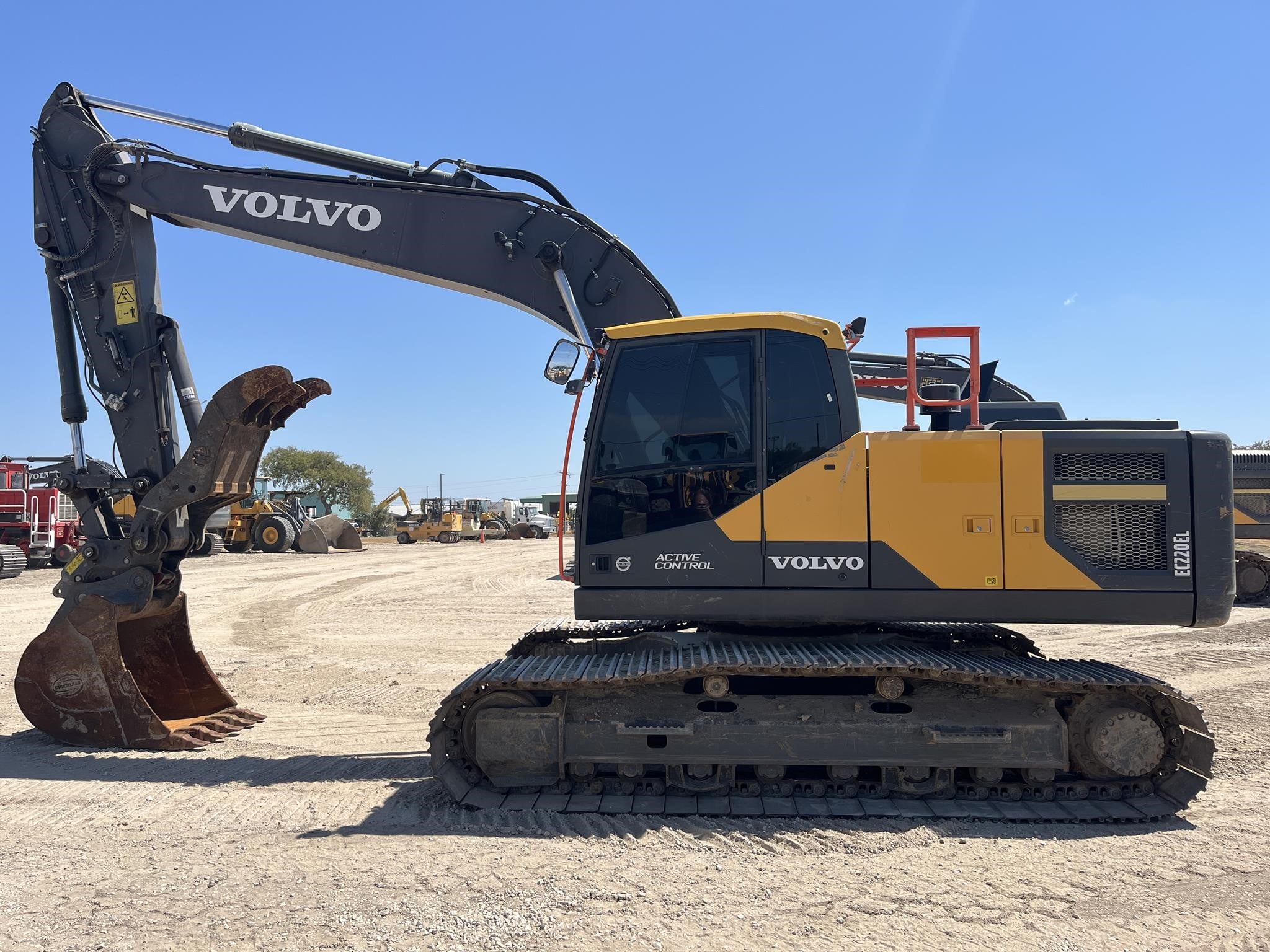 2022 Volvo EC220EL