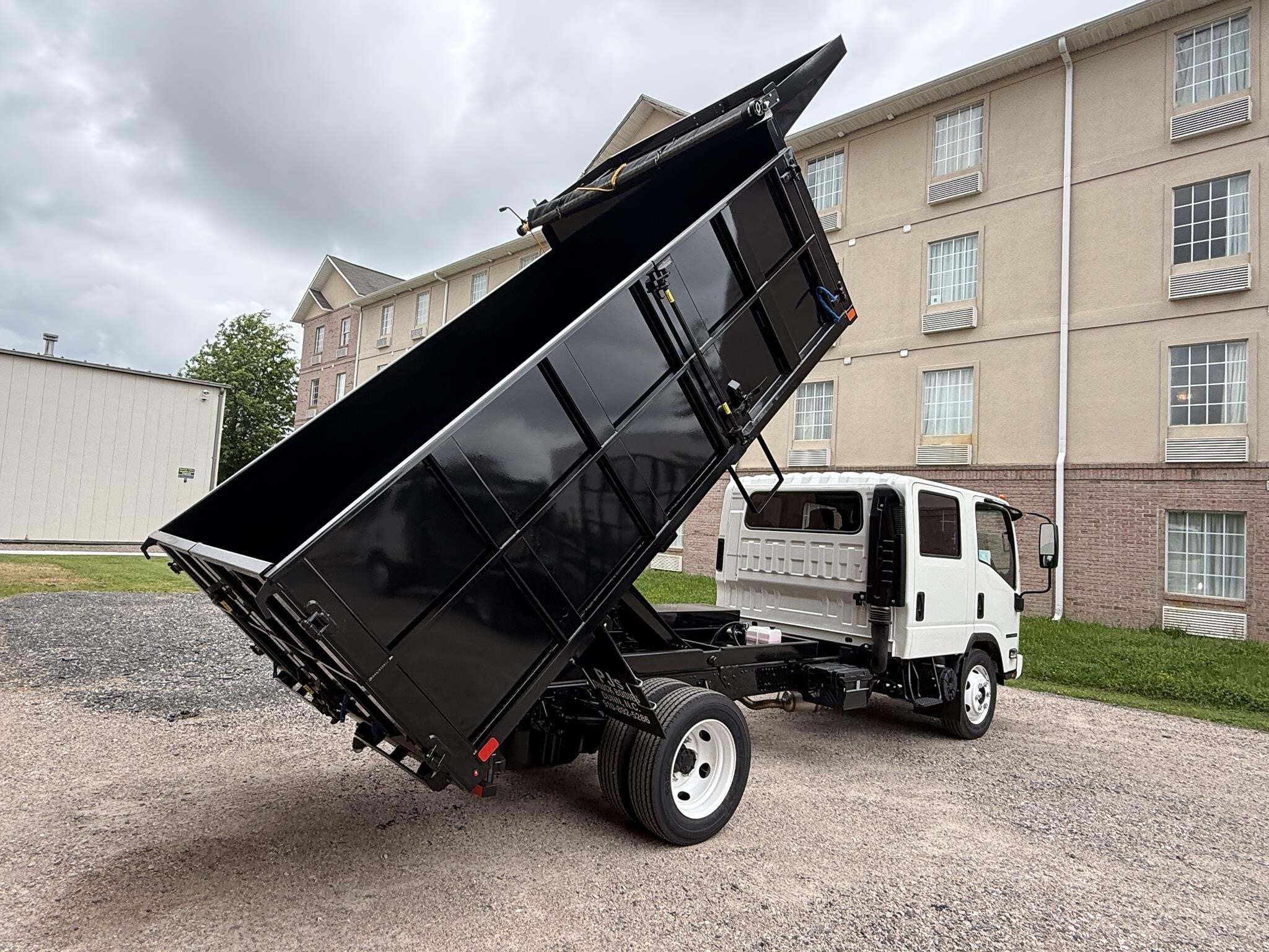 Photo of a 2024 Isuzu NQR