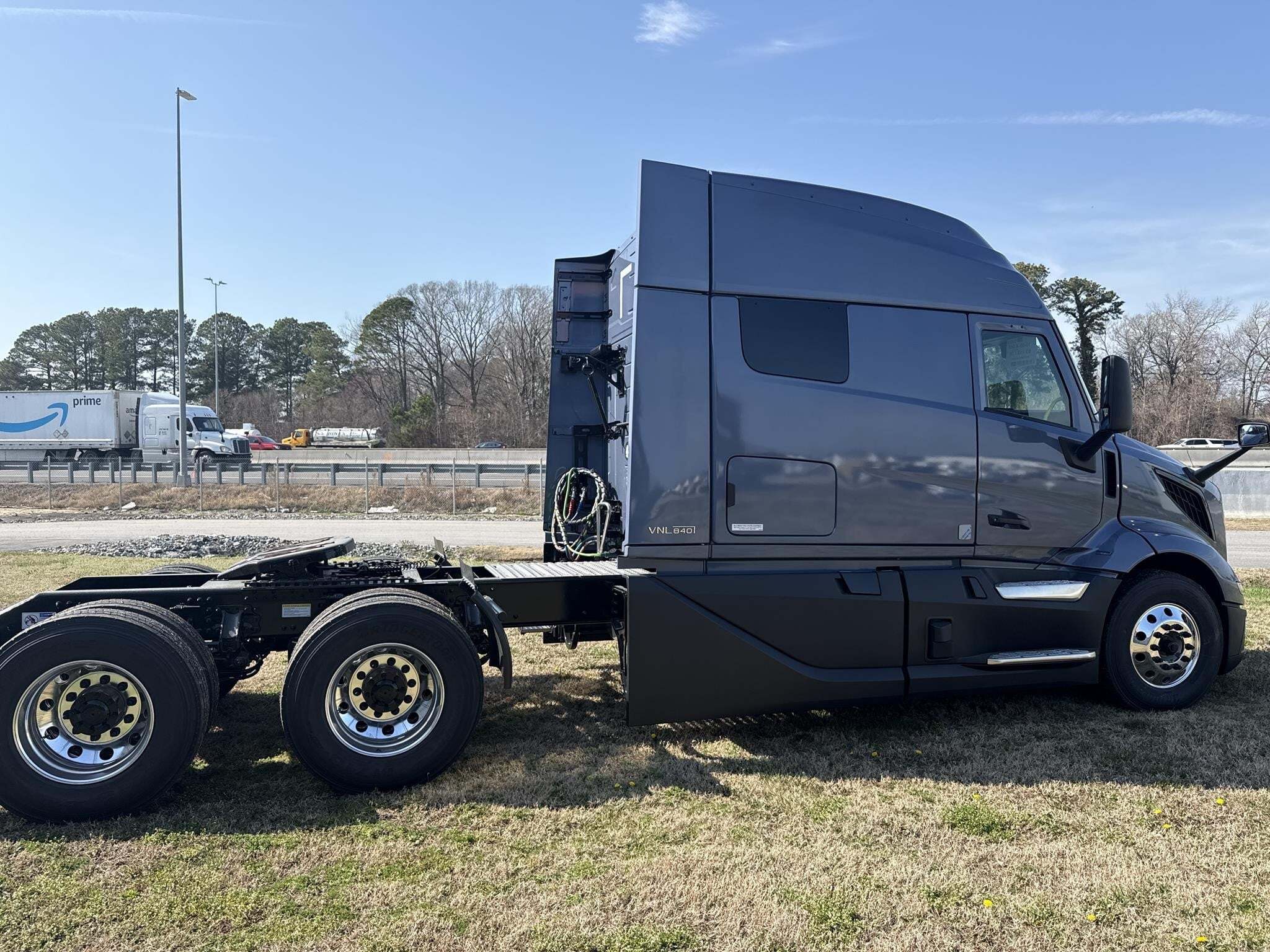 Photo of a 2027 Volvo VNL64T840
