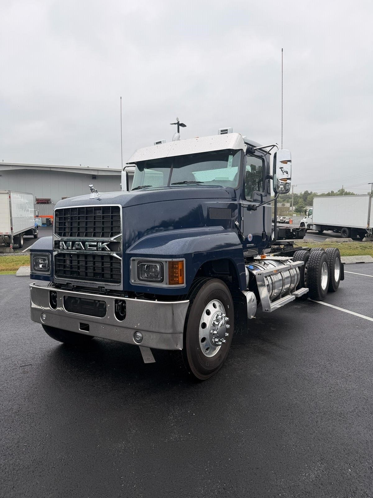 Photo of a 2026 Mack PINNACLE